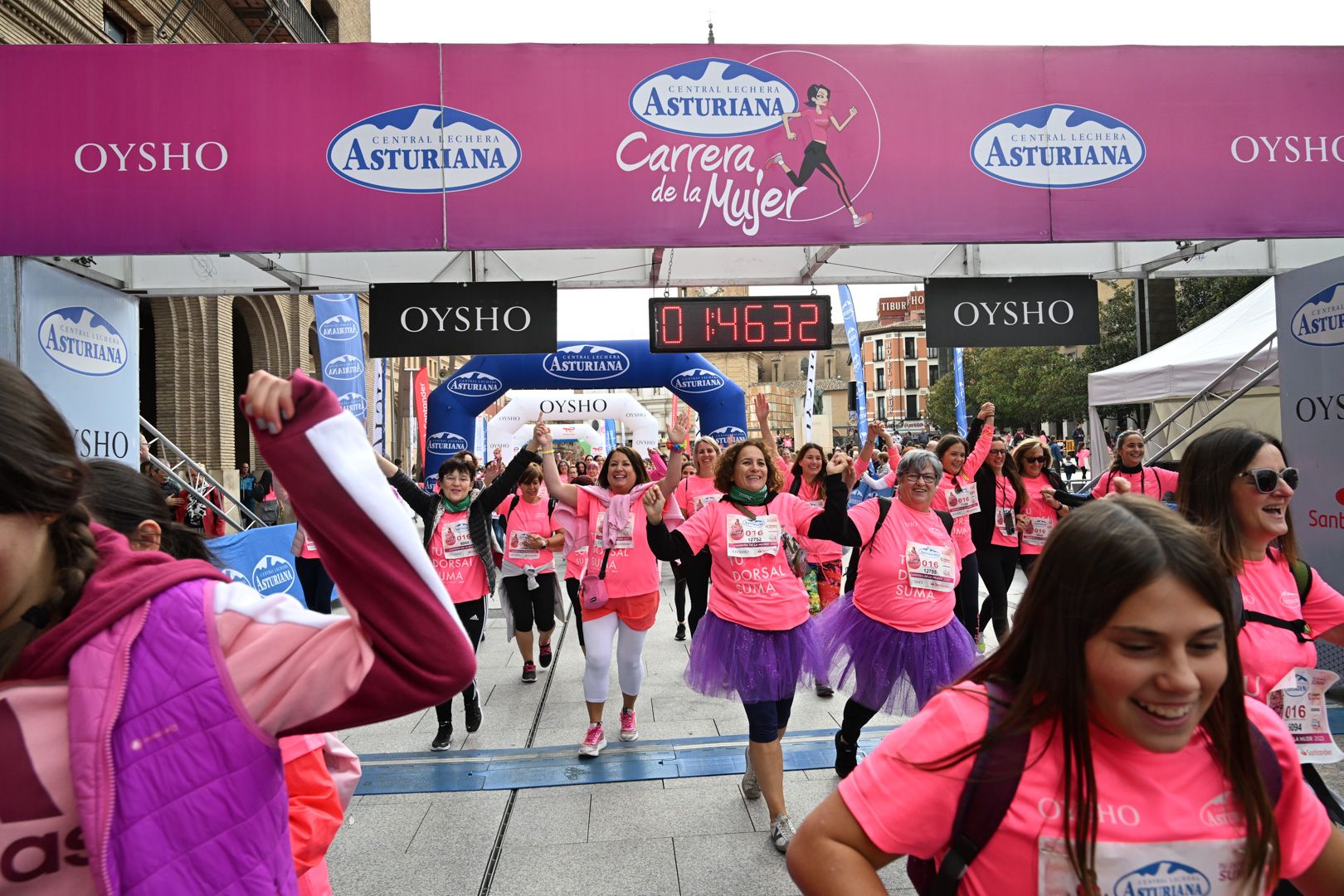 Todas las fotos de la Carrera de la Mujer de Zaragoza 2023. 9864