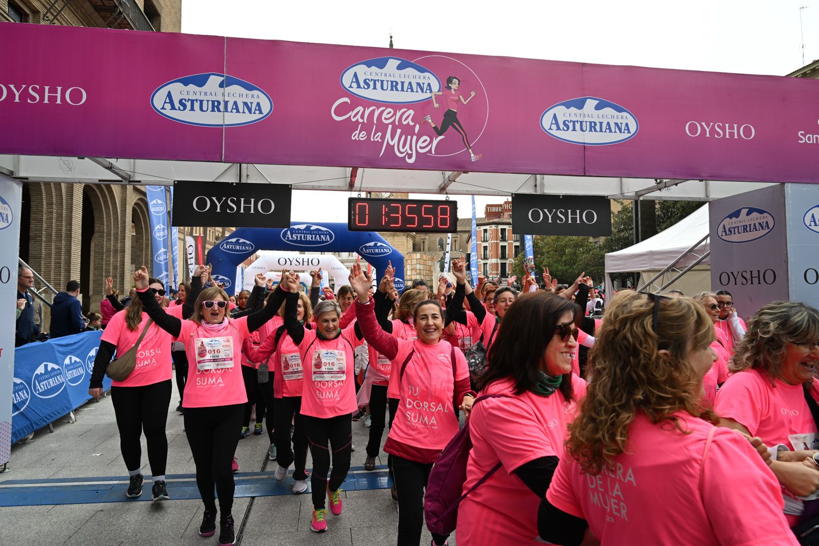 Todas las fotos de la Carrera de la Mujer de Zaragoza 2023. 9140