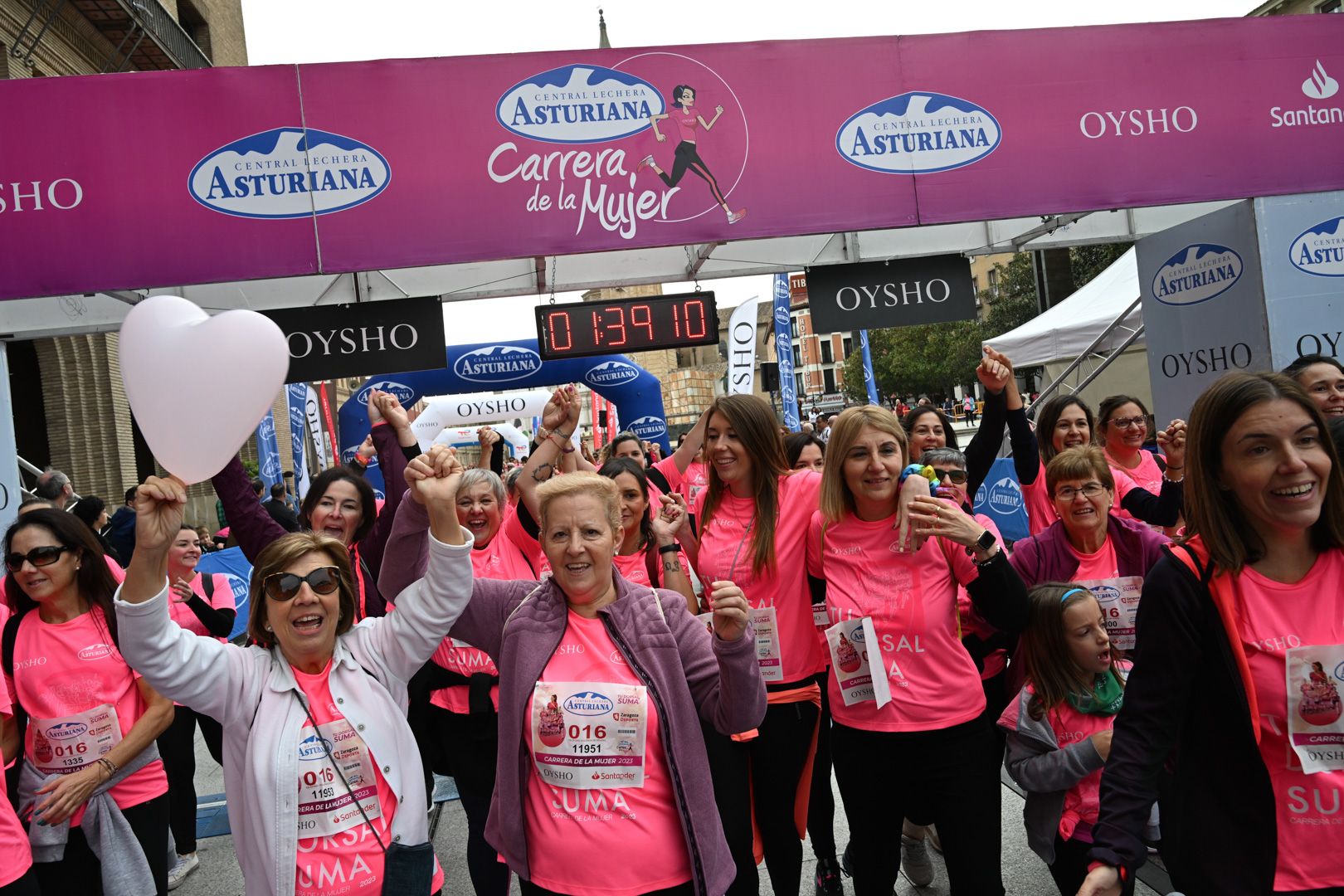 Todas las fotos de la Carrera de la Mujer de Zaragoza 2023. 9385