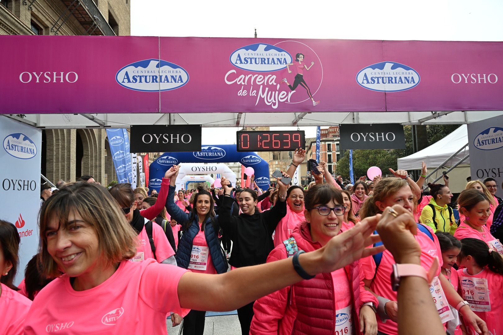 Todas las fotos de la Carrera de la Mujer de Zaragoza 2023. 8414