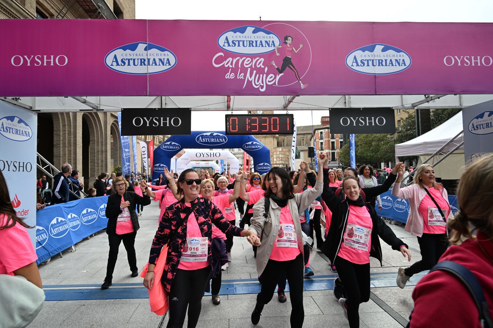Todas las fotos de la Carrera de la Mujer de Zaragoza 2023. 8903