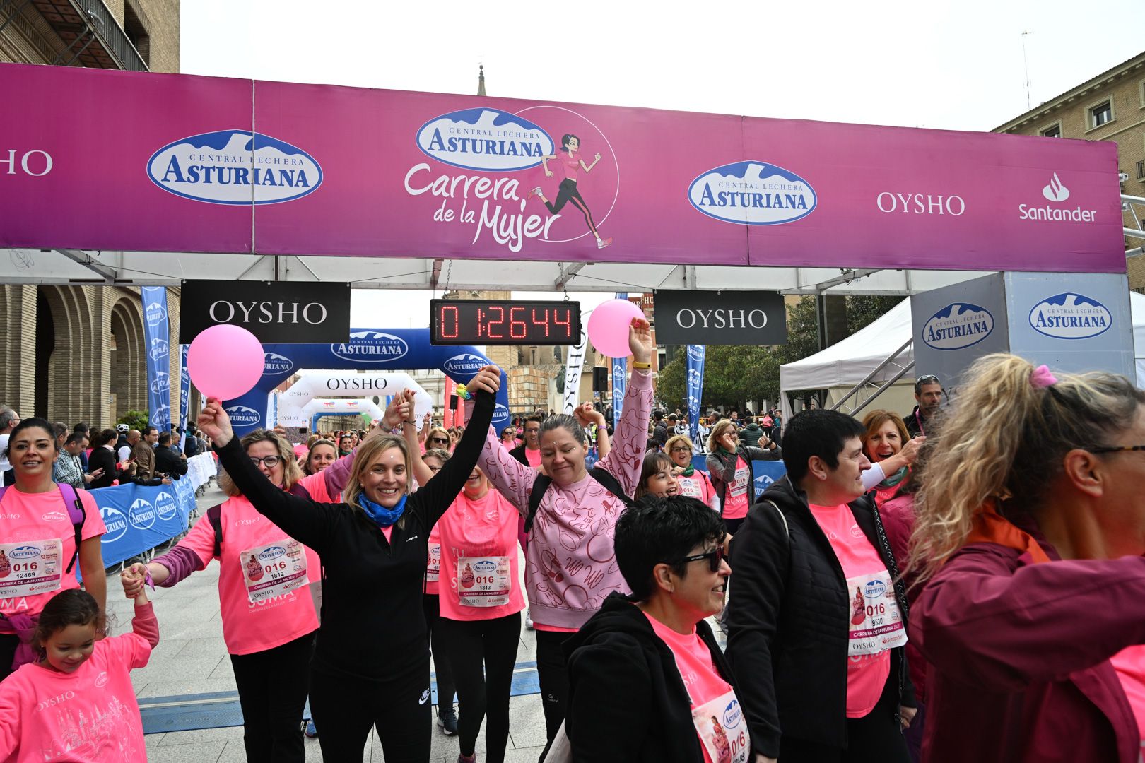 Todas las fotos de la Carrera de la Mujer de Zaragoza 2023. 8423