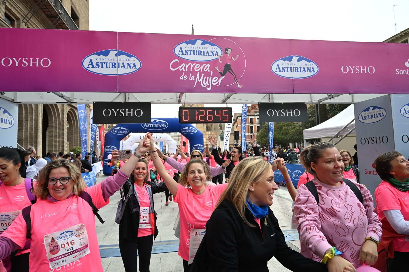 Todas las fotos de la Carrera de la Mujer de Zaragoza 2023. 8424