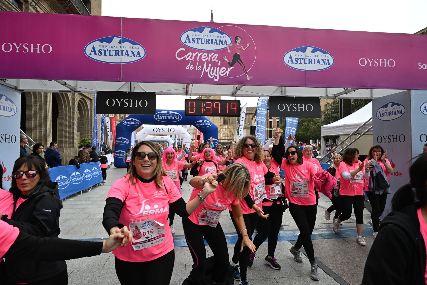 Todas las fotos de la Carrera de la Mujer de Zaragoza 2023. 9398