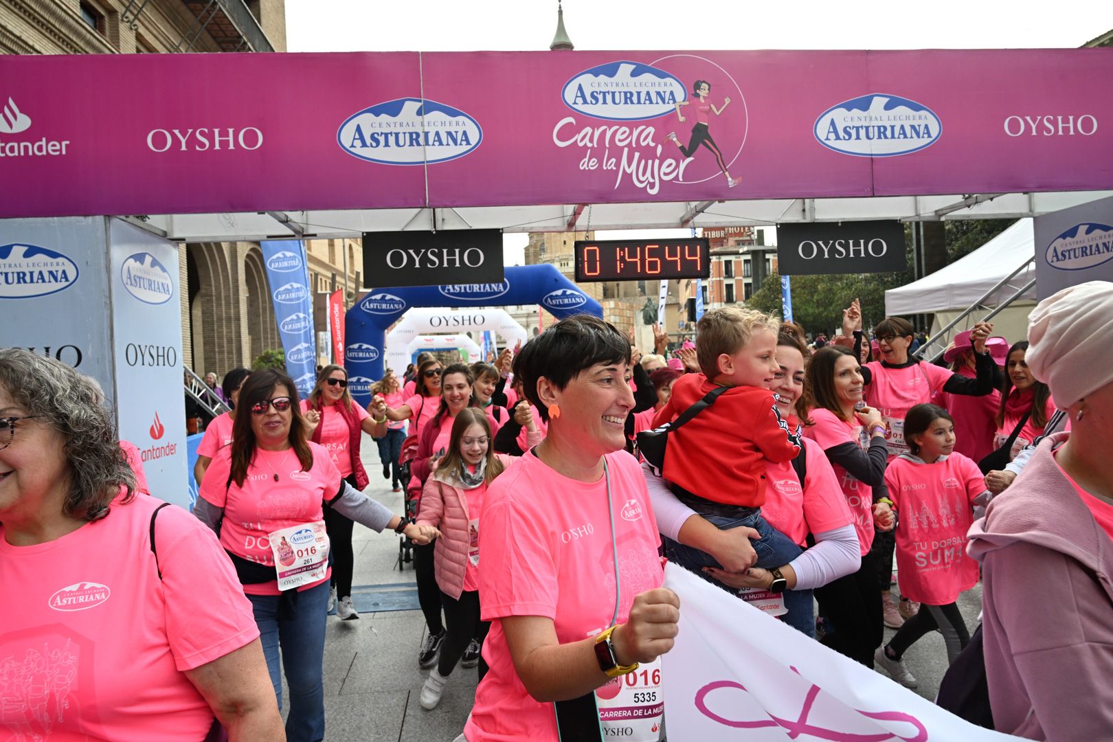Todas las fotos de la Carrera de la Mujer de Zaragoza 2023. 9880