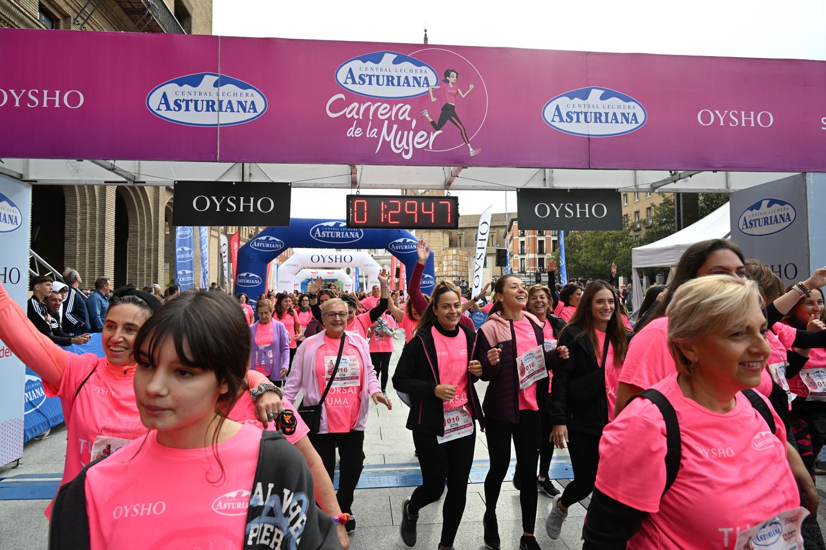 Todas las fotos de la Carrera de la Mujer de Zaragoza 2023. 8672