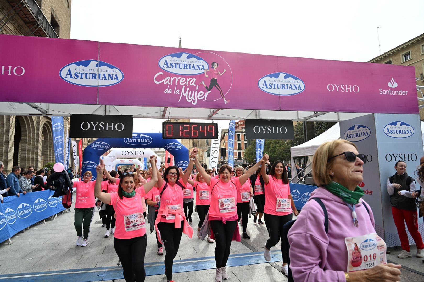 Todas las fotos de la Carrera de la Mujer de Zaragoza 2023. 8430