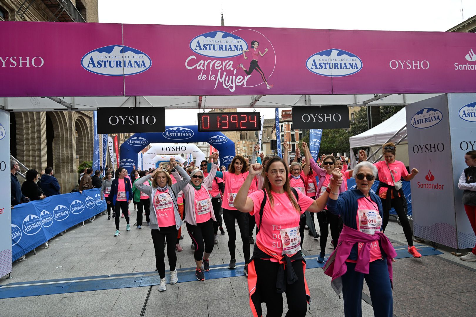 Todas las fotos de la Carrera de la Mujer de Zaragoza 2023. 9403