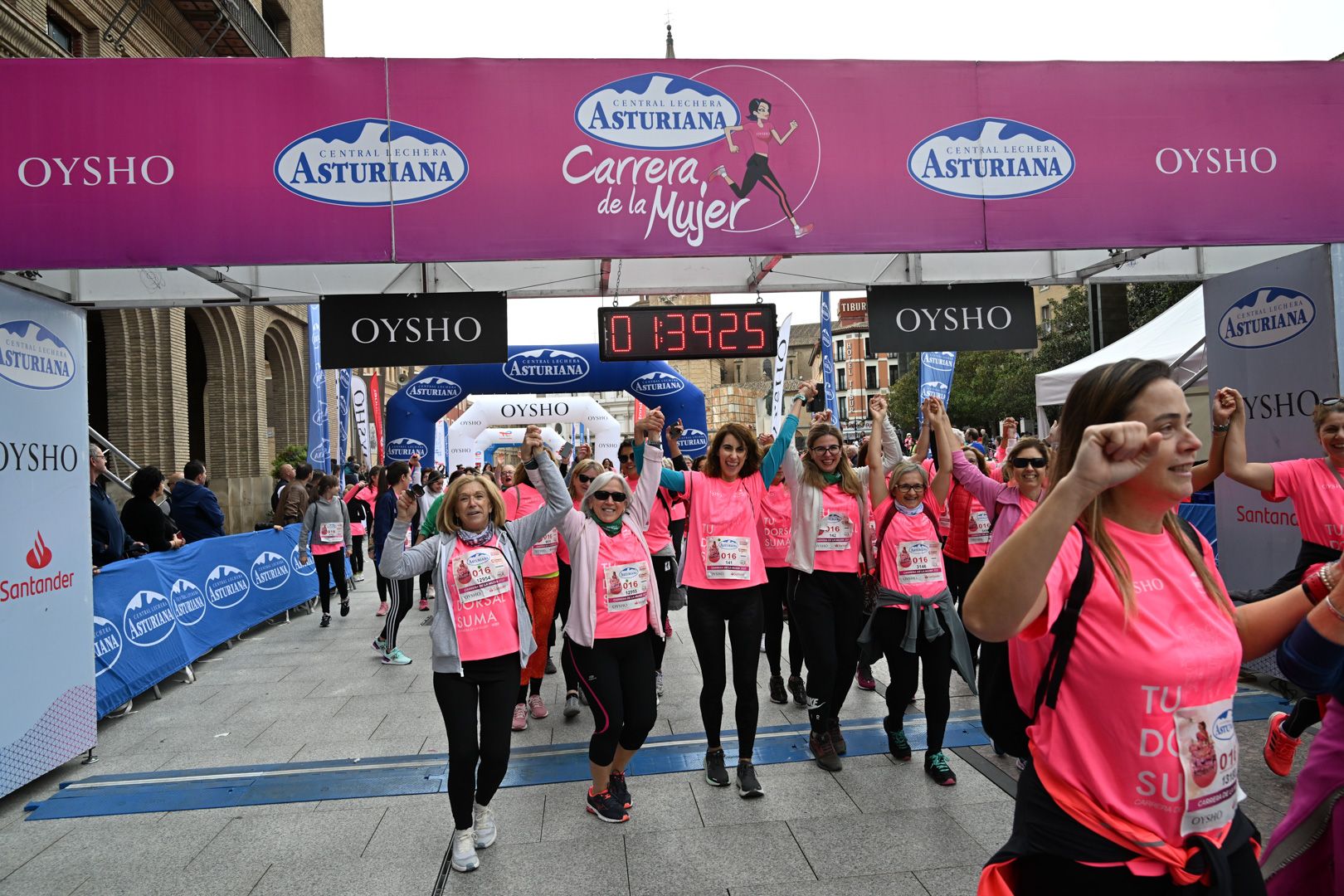 Todas las fotos de la Carrera de la Mujer de Zaragoza 2023. 9405