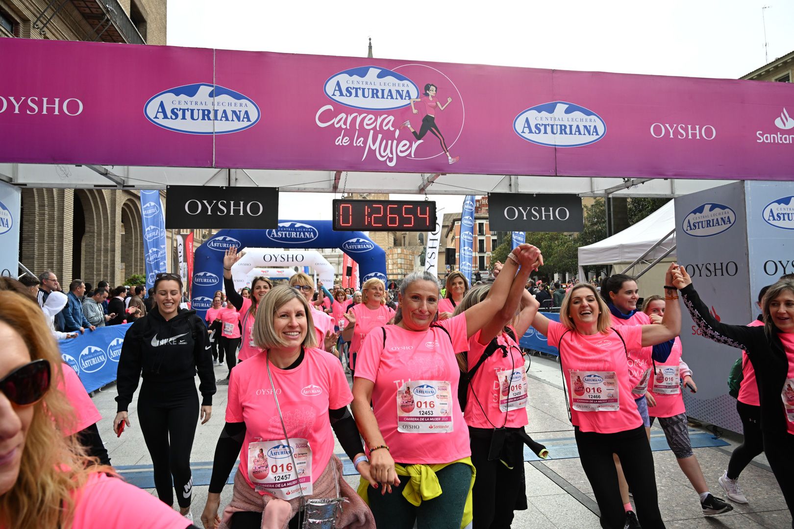 Todas las fotos de la Carrera de la Mujer de Zaragoza 2023. 8438