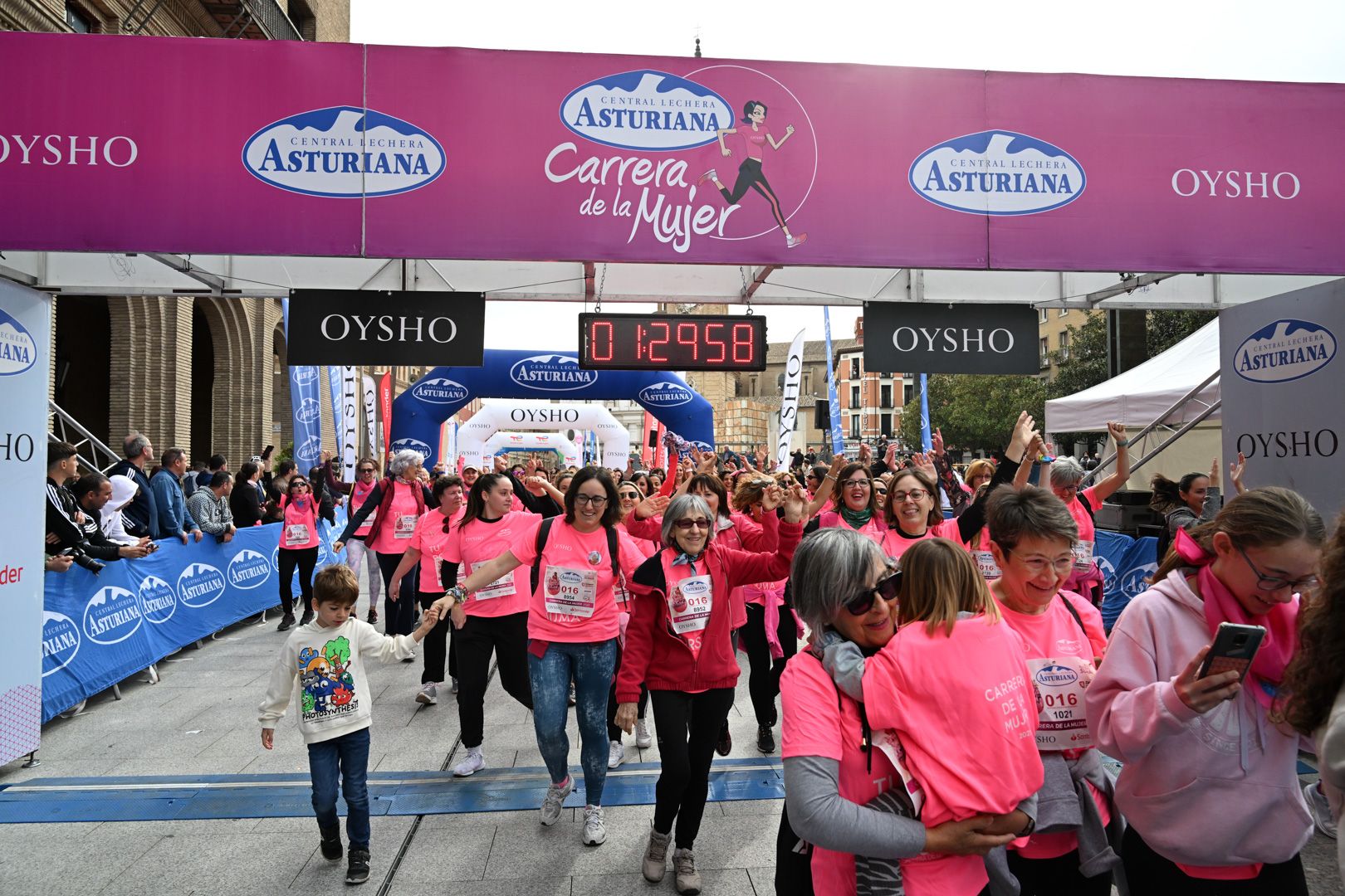 Todas las fotos de la Carrera de la Mujer de Zaragoza 2023. 8684