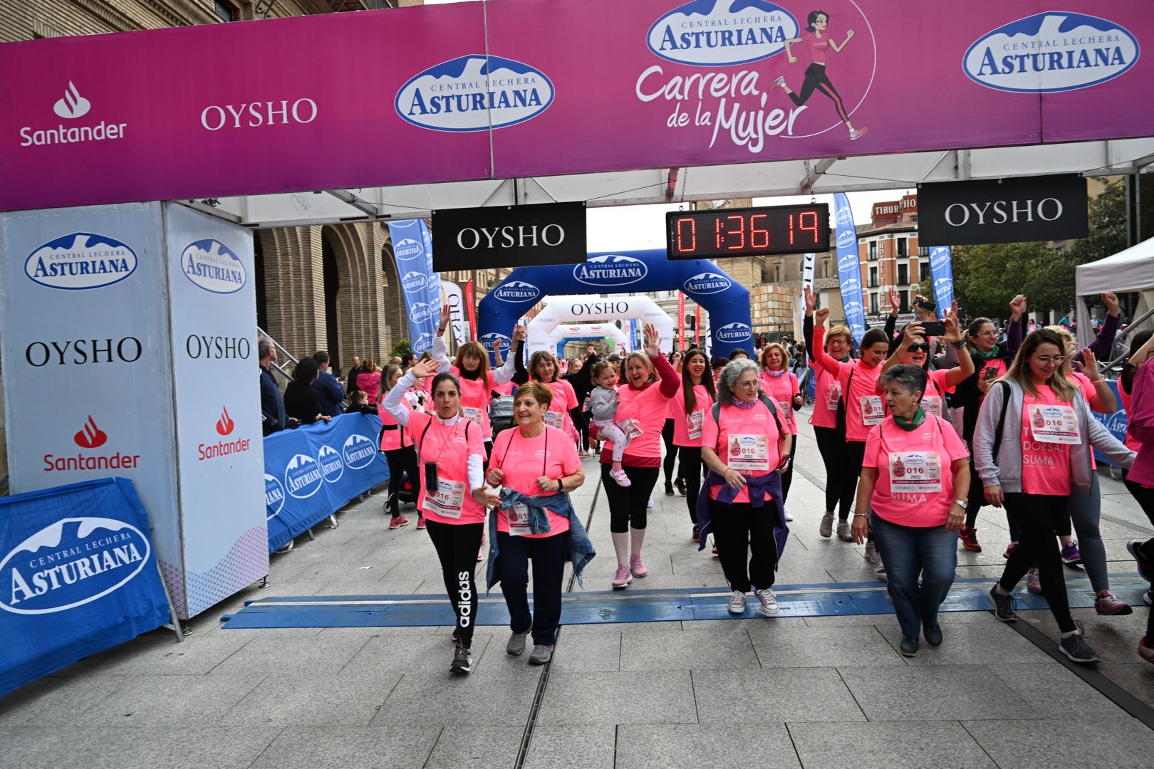 Todas las fotos de la Carrera de la Mujer de Zaragoza 2023. 9171