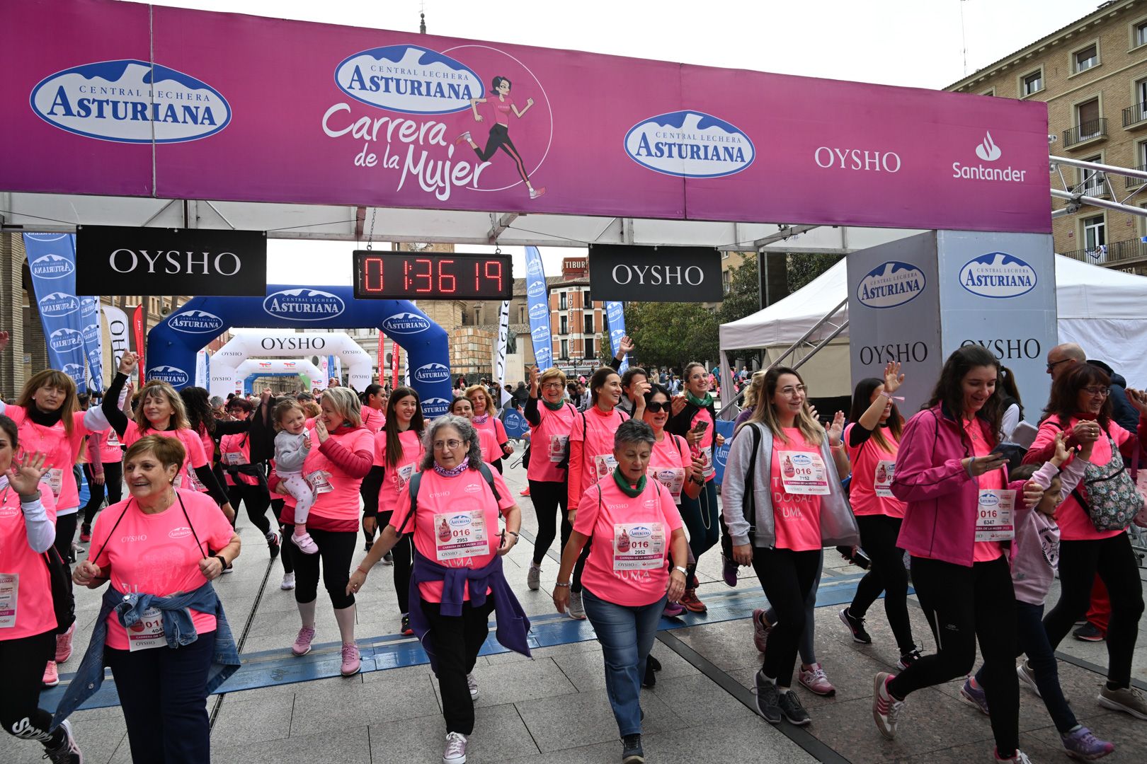 Todas las fotos de la Carrera de la Mujer de Zaragoza 2023. 9173