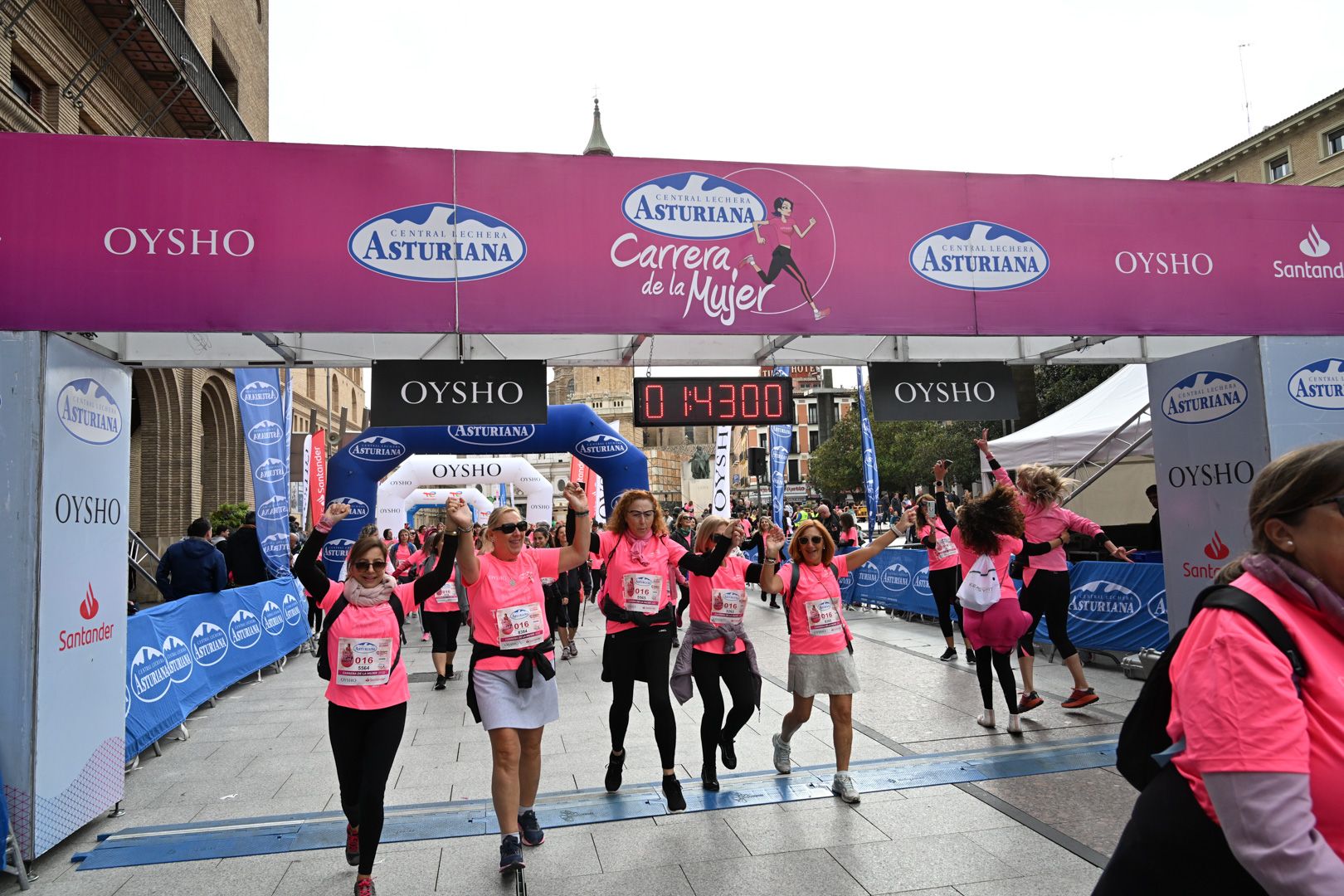 Todas las fotos de la Carrera de la Mujer de Zaragoza 2023. 9663