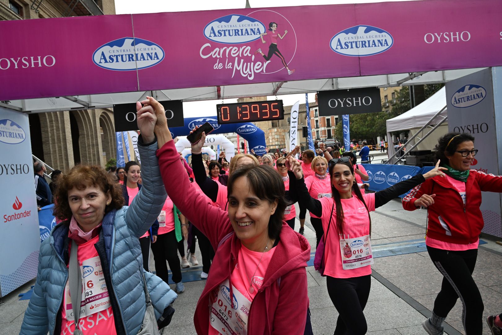 Todas las fotos de la Carrera de la Mujer de Zaragoza 2023. 9423