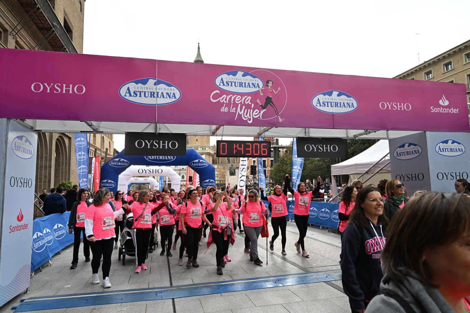 Todas las fotos de la Carrera de la Mujer de Zaragoza 2023. 9668