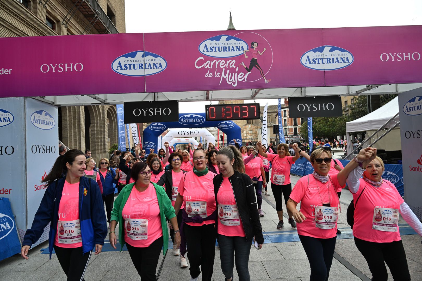 Todas las fotos de la Carrera de la Mujer de Zaragoza 2023. 9425