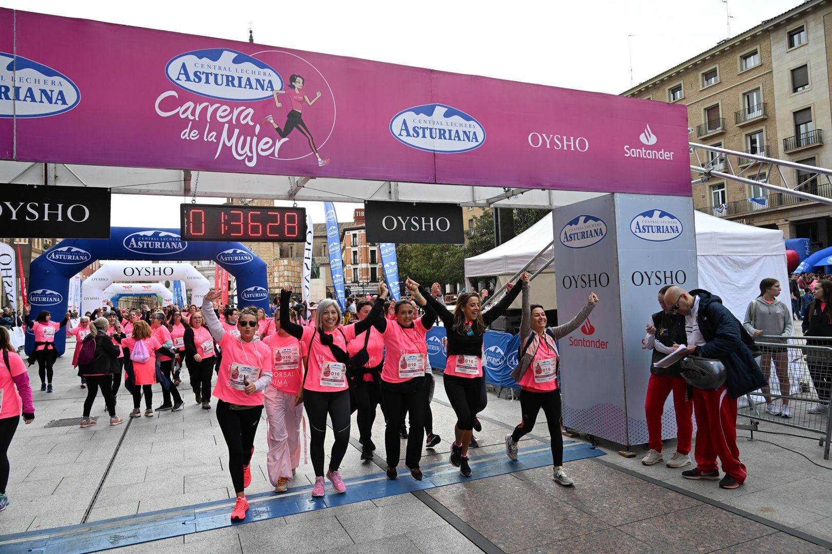Todas las fotos de la Carrera de la Mujer de Zaragoza 2023. 9182
