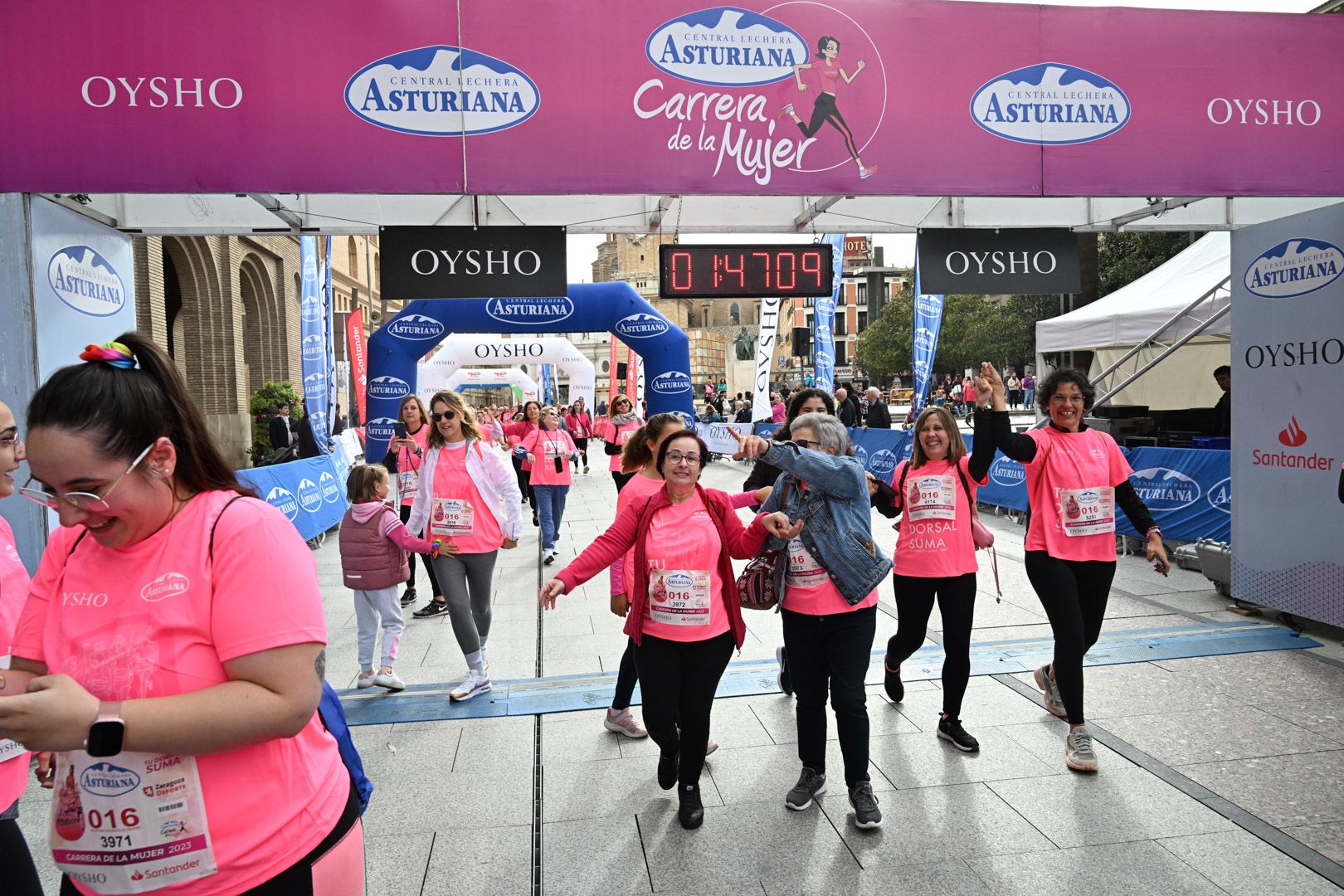 Todas las fotos de la Carrera de la Mujer de Zaragoza 2023. 9910