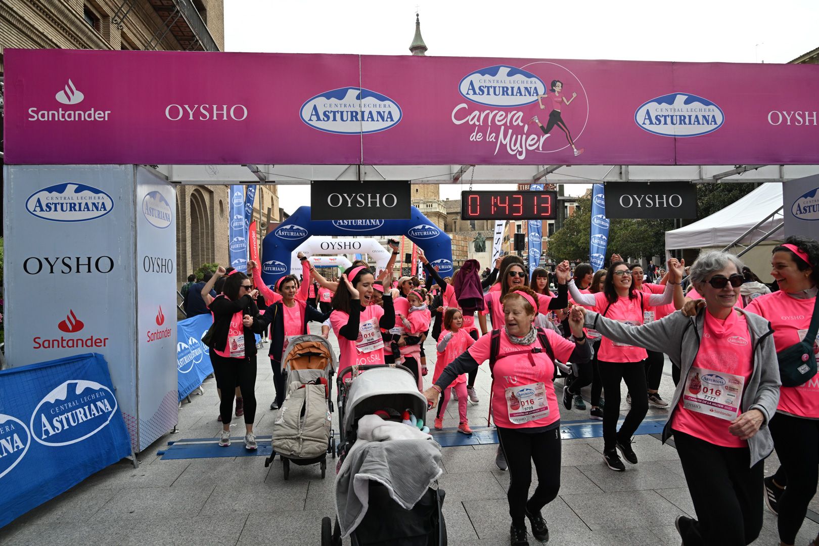 Todas las fotos de la Carrera de la Mujer de Zaragoza 2023. 9675