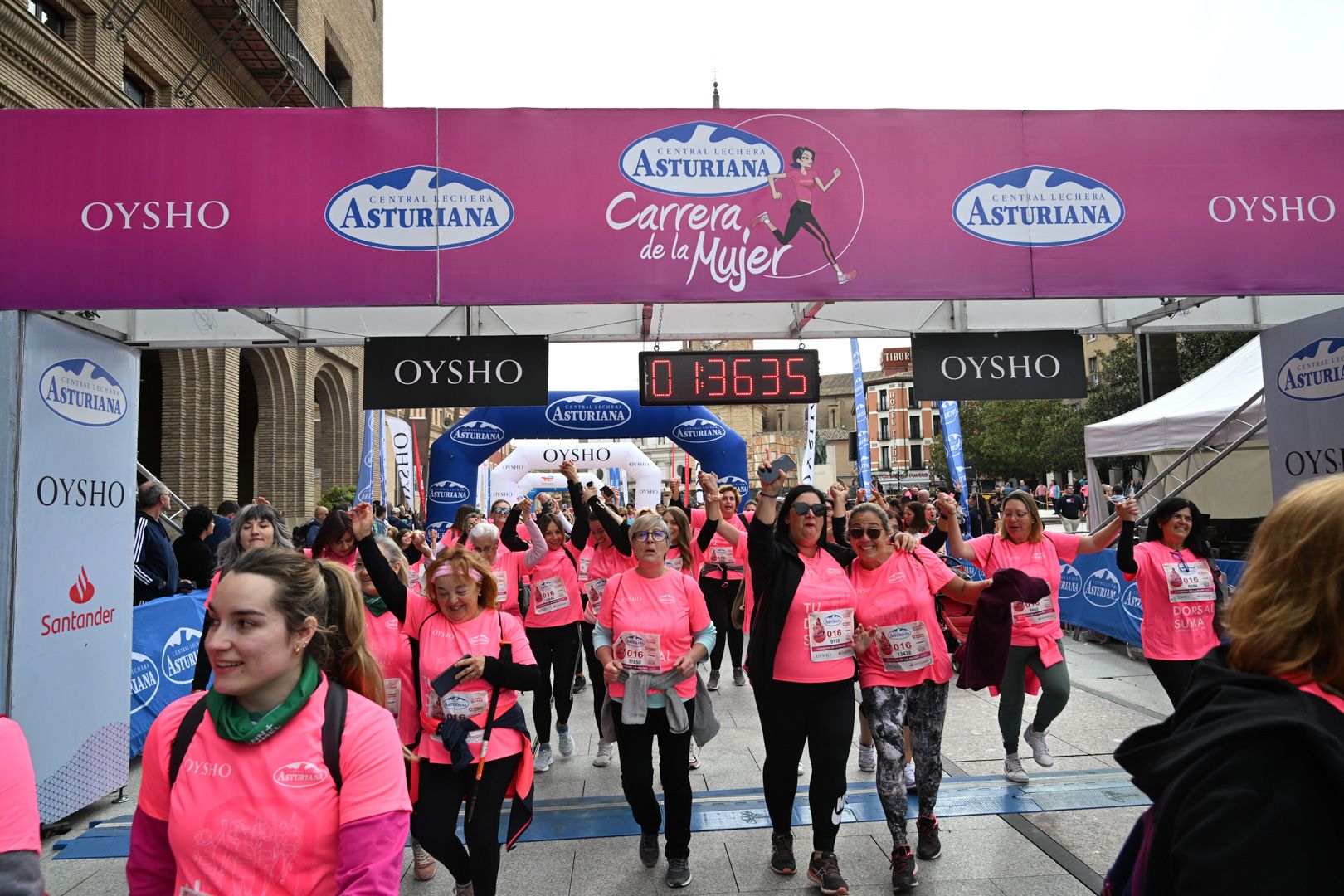 Todas las fotos de la Carrera de la Mujer de Zaragoza 2023. 9189