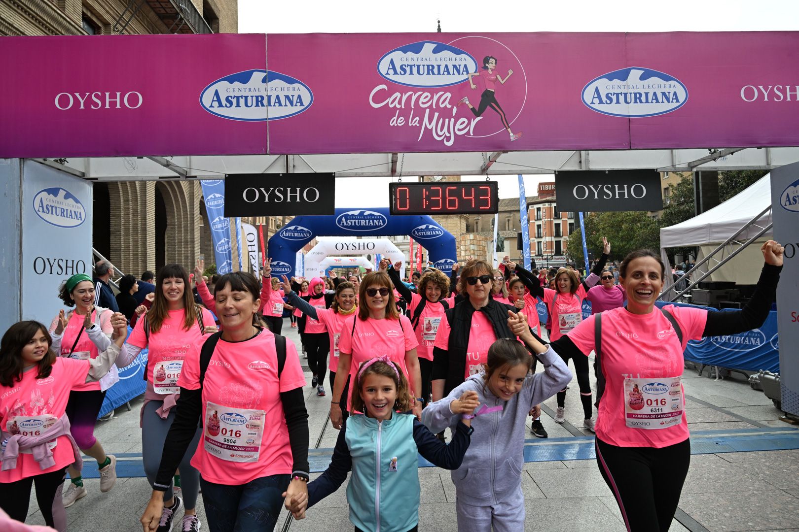 Todas las fotos de la Carrera de la Mujer de Zaragoza 2023. 9199