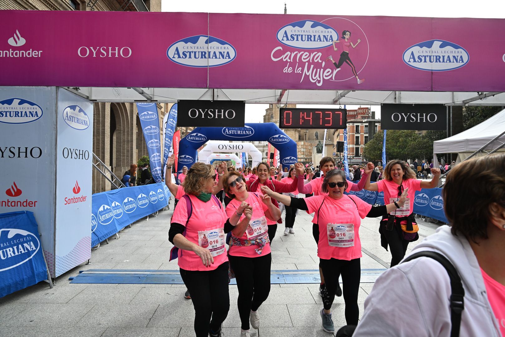 Todas las fotos de la Carrera de la Mujer de Zaragoza 2023. 9936