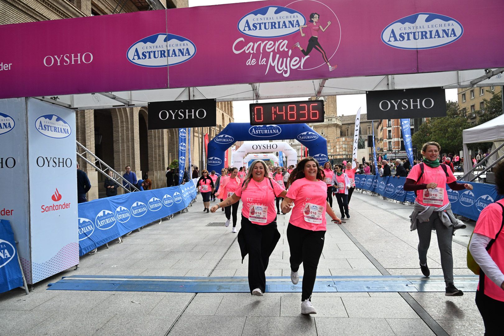 Todas las fotos de la Carrera de la Mujer de Zaragoza 2023. 0001