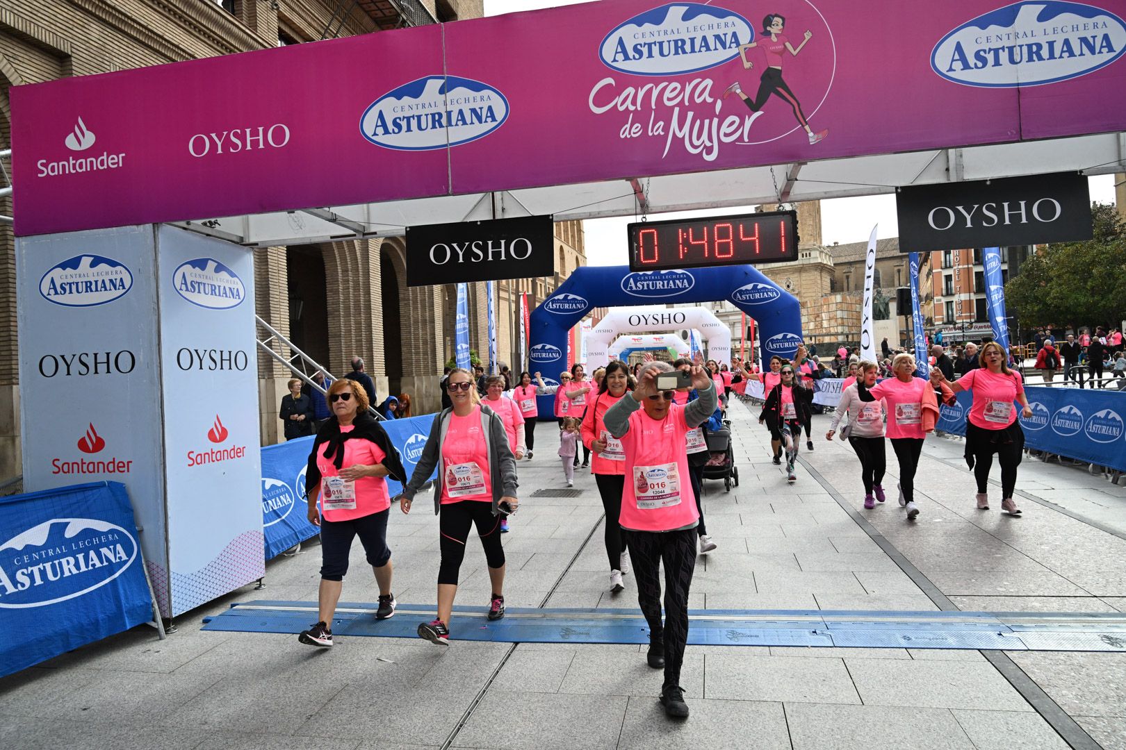 Todas las fotos de la Carrera de la Mujer de Zaragoza 2023. 0008