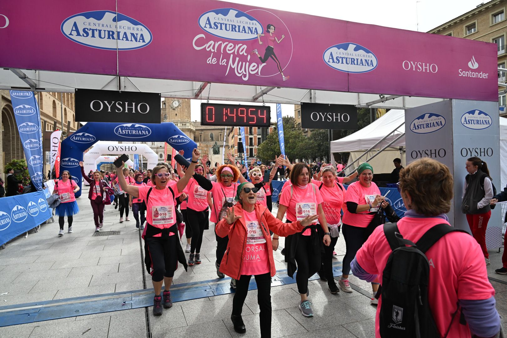 Todas las fotos de la Carrera de la Mujer de Zaragoza 2023. 0100