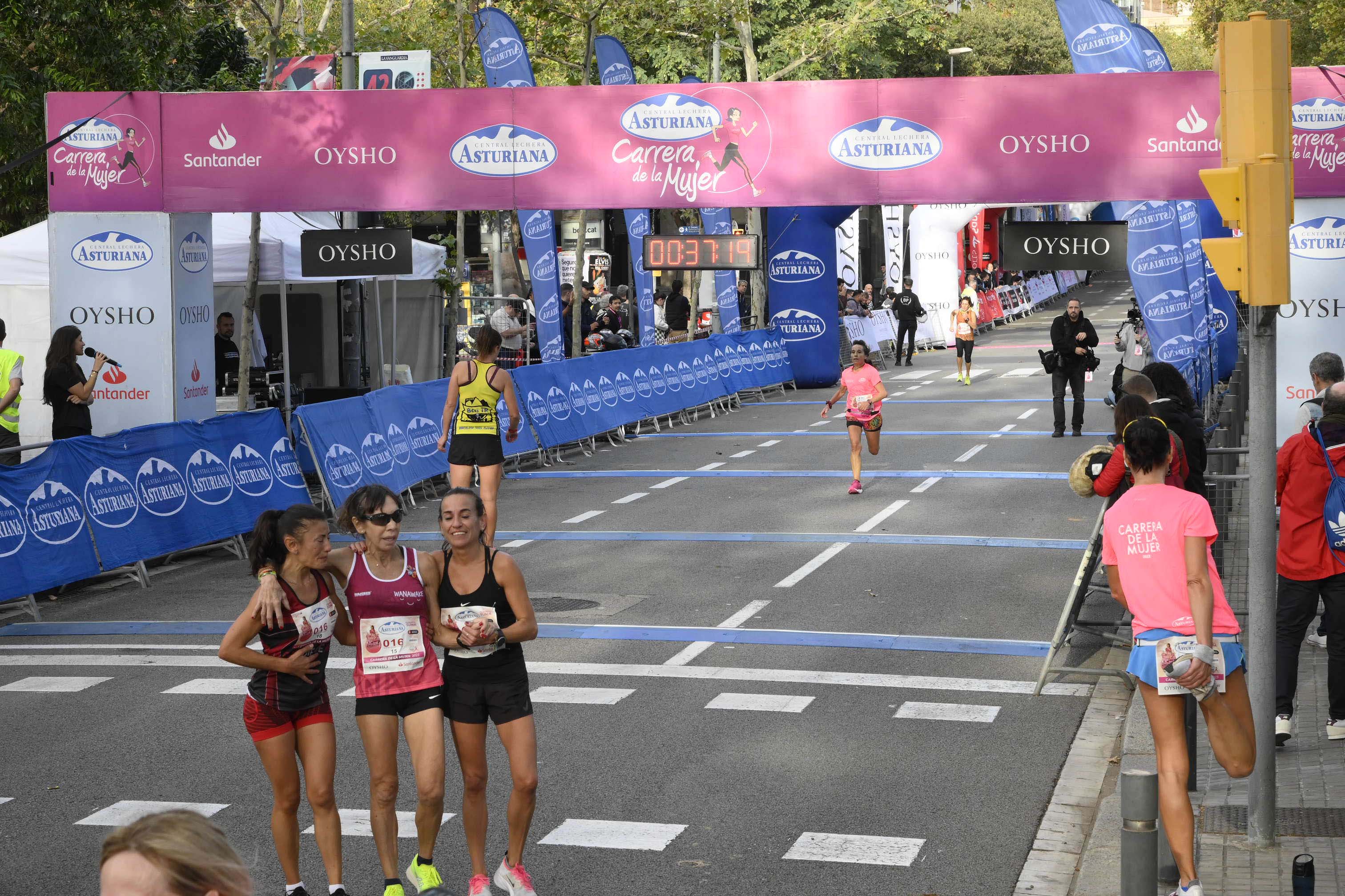 Las mejores fotos de la Carrera de la Mujer de Barcelona 2023. 4201