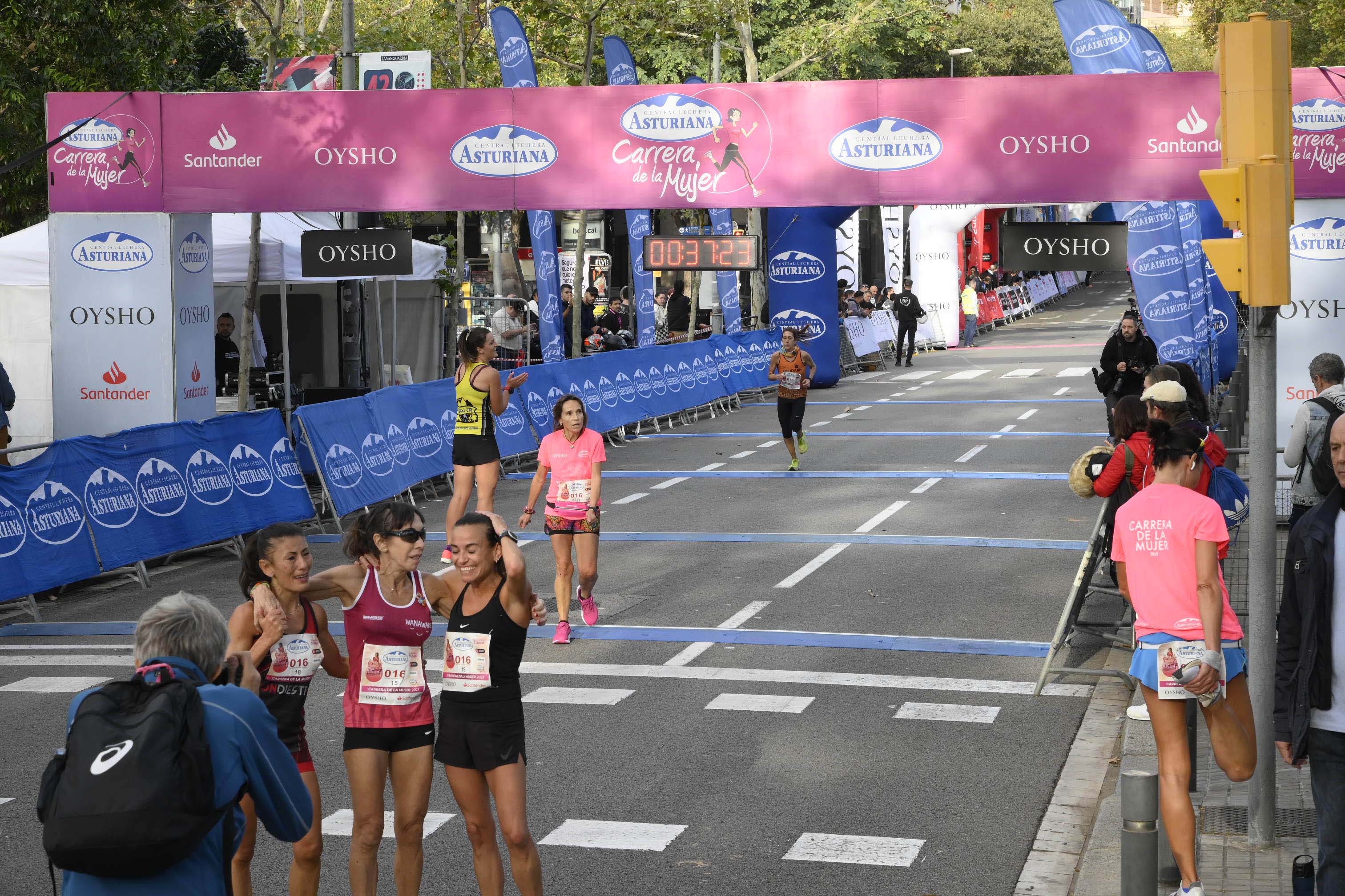 Las mejores fotos de la Carrera de la Mujer de Barcelona 2023. 4203