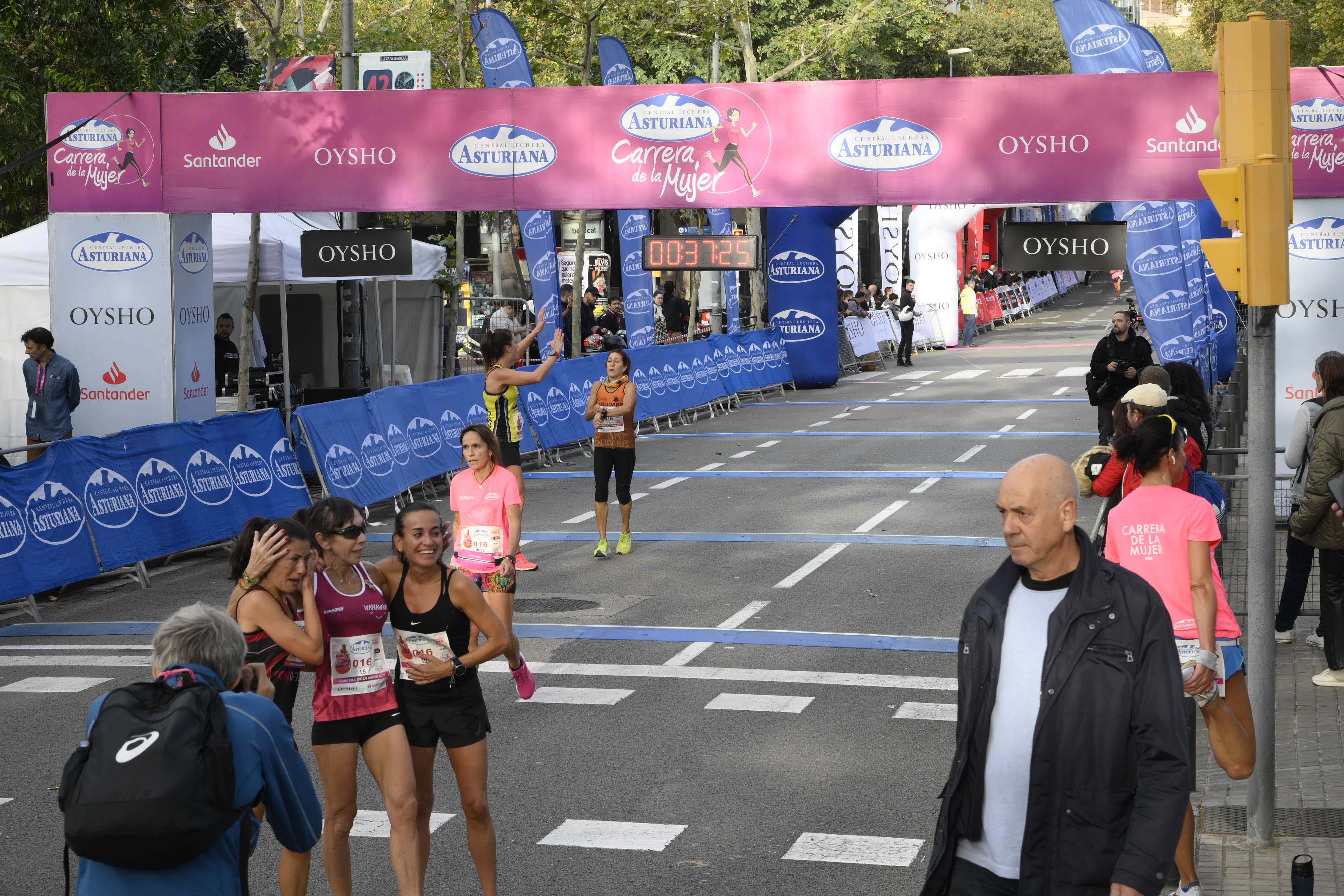 Las mejores fotos de la Carrera de la Mujer de Barcelona 2023. 4204