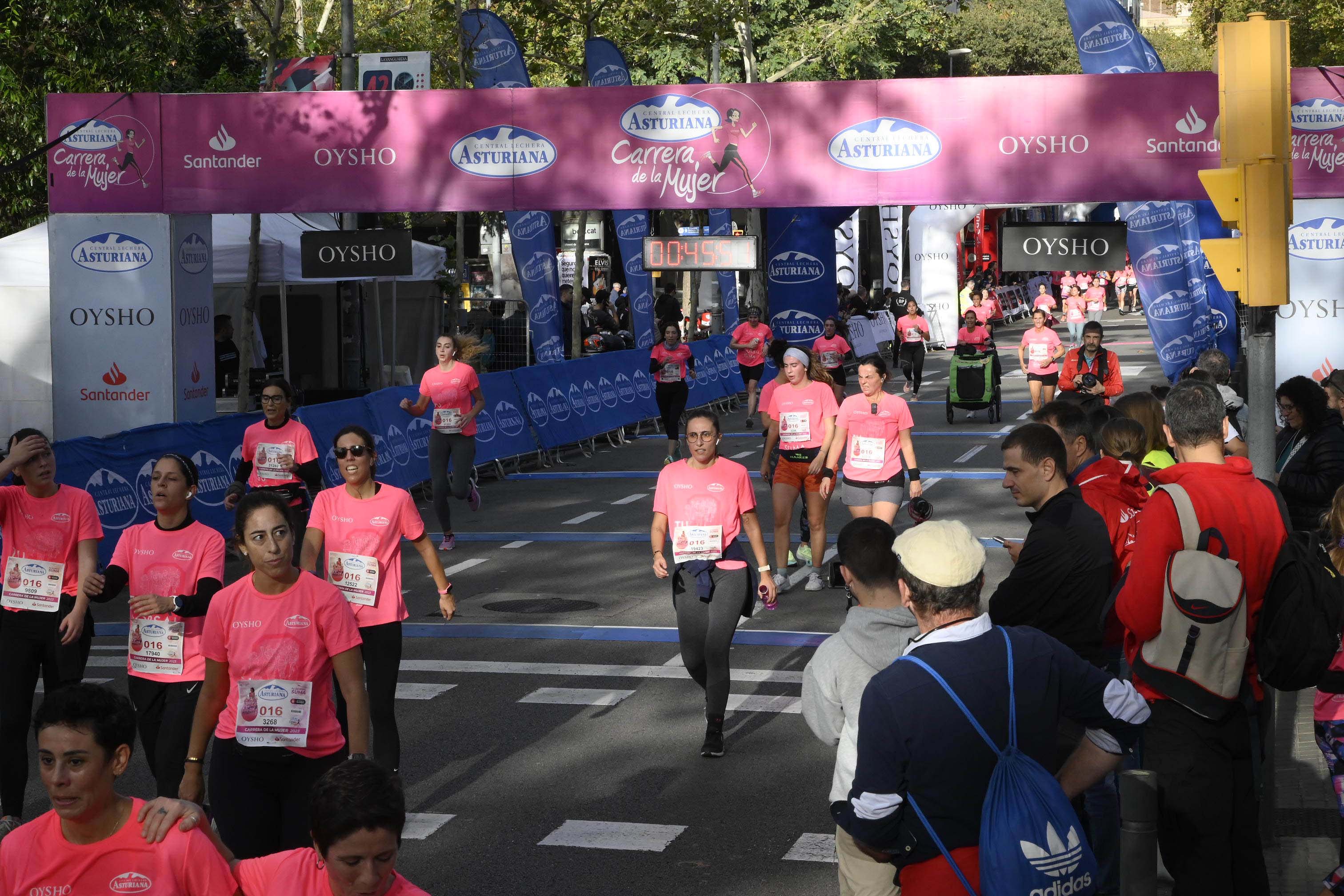 Las mejores fotos de la Carrera de la Mujer de Barcelona 2023. 4452