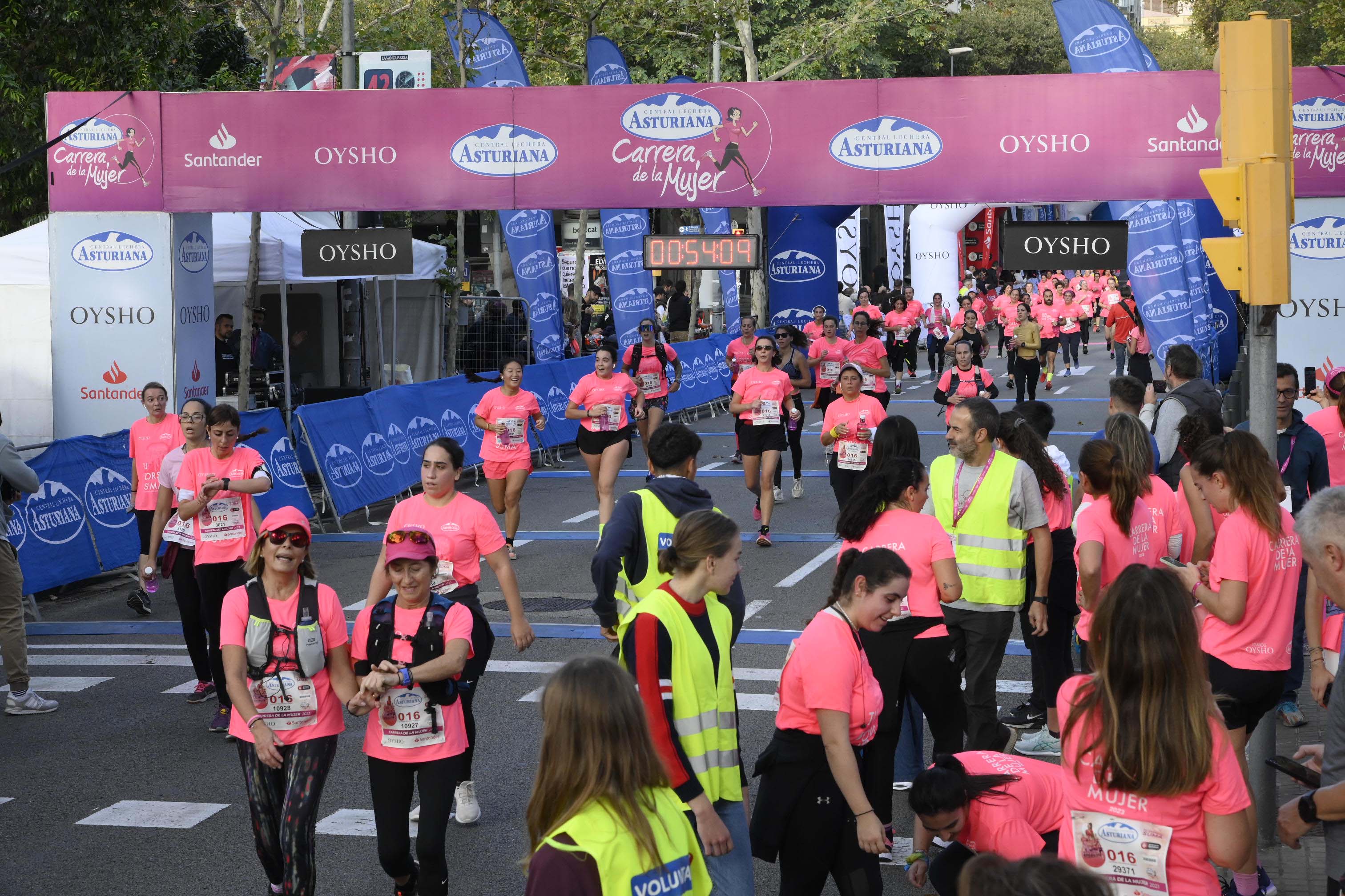Las mejores fotos de la Carrera de la Mujer de Barcelona 2023. 4701