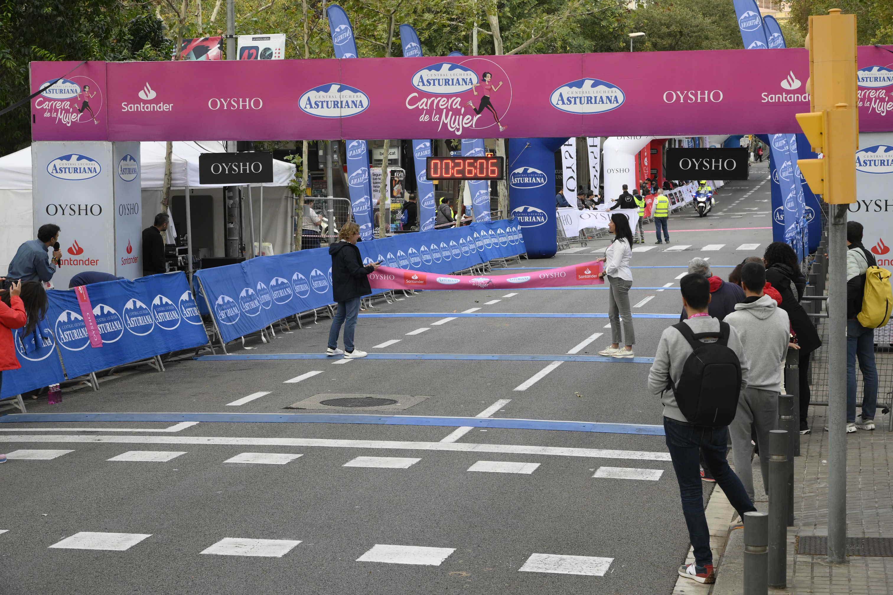 Las mejores fotos de la Carrera de la Mujer de Barcelona 2023. 3903