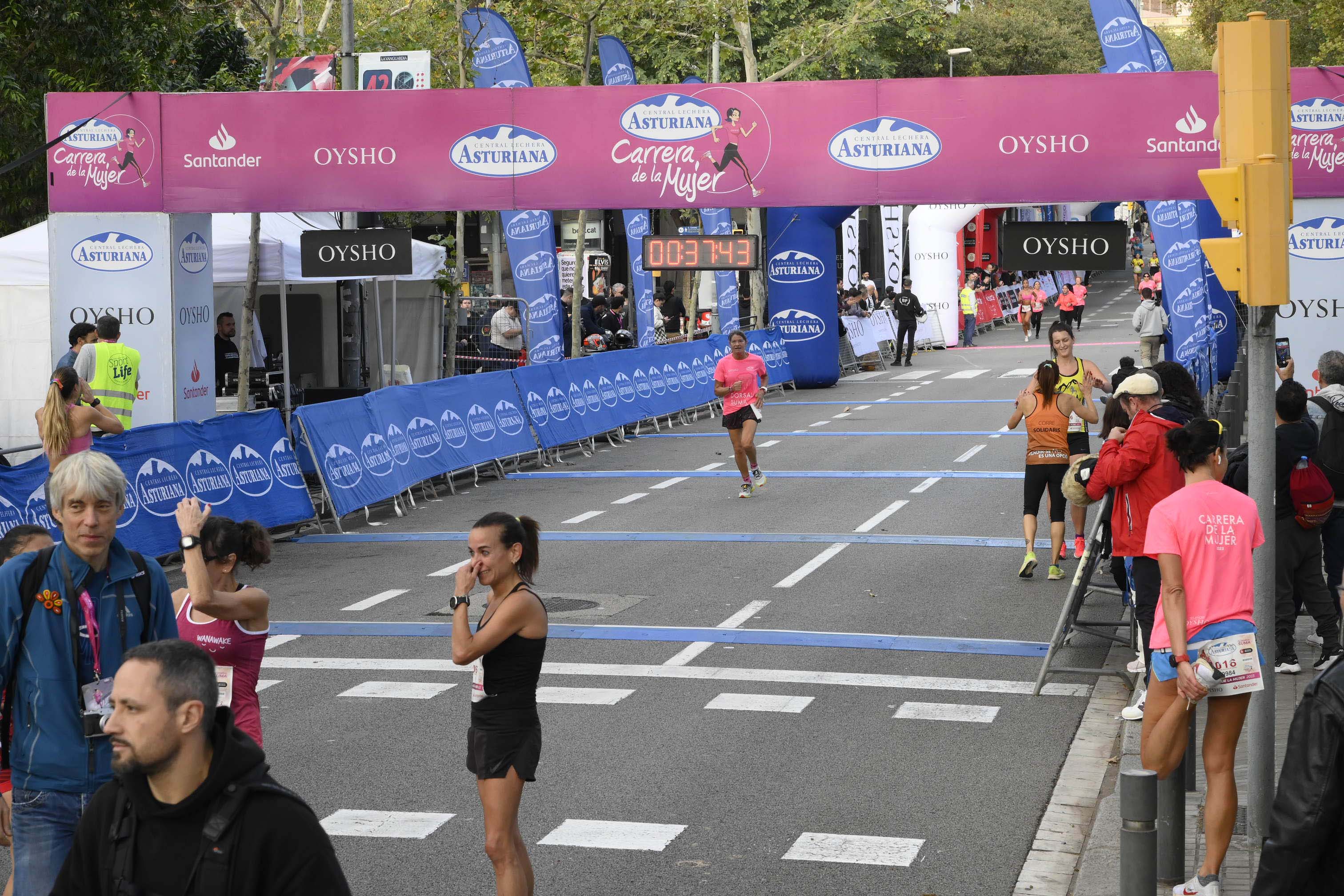 Las mejores fotos de la Carrera de la Mujer de Barcelona 2023. 4213
