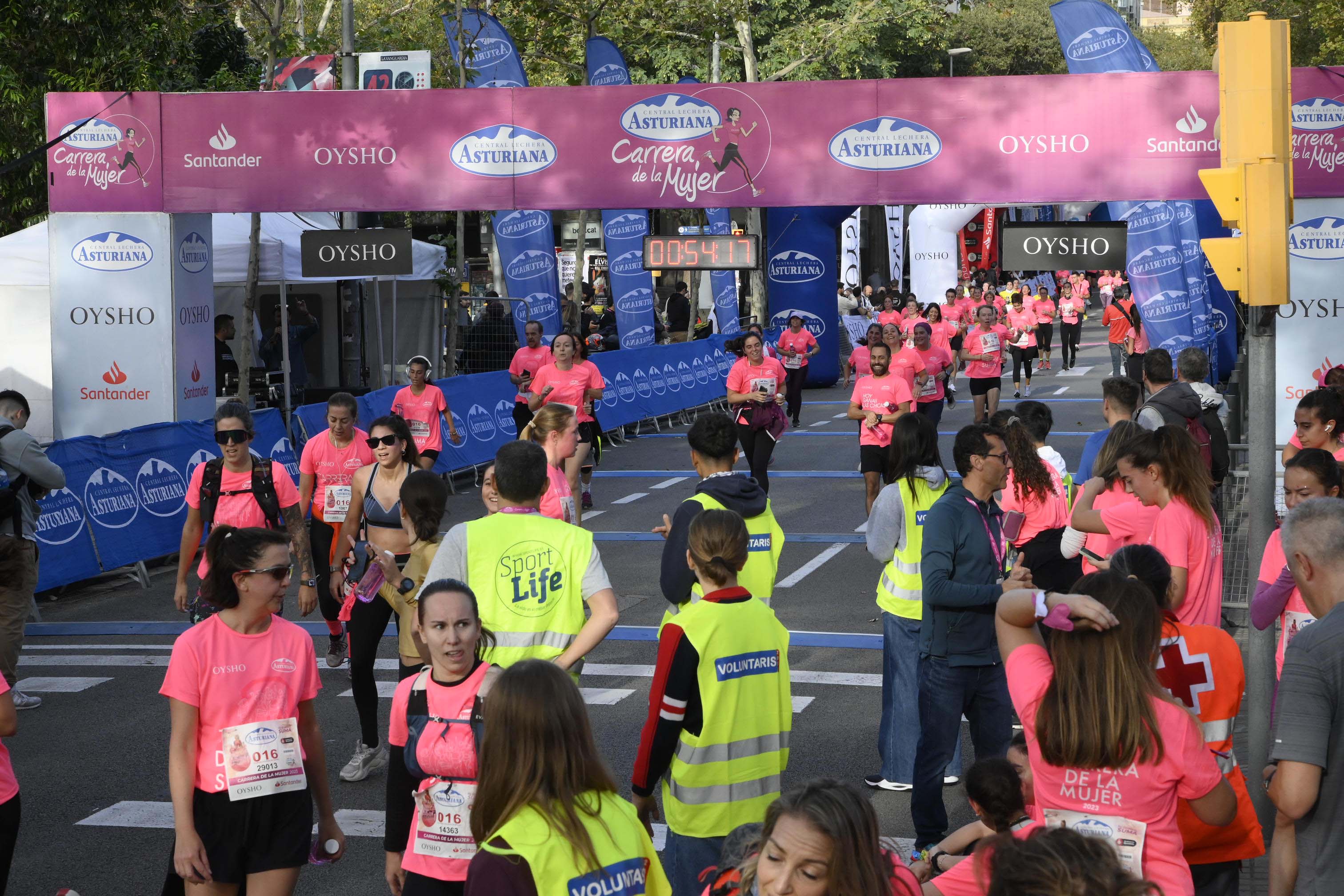 Las mejores fotos de la Carrera de la Mujer de Barcelona 2023. 4705