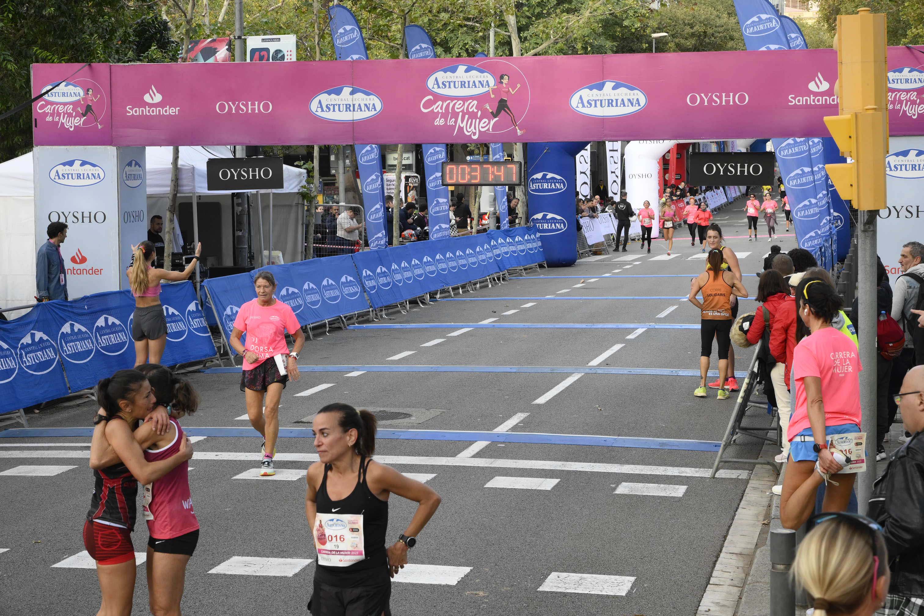 Las mejores fotos de la Carrera de la Mujer de Barcelona 2023. 4215