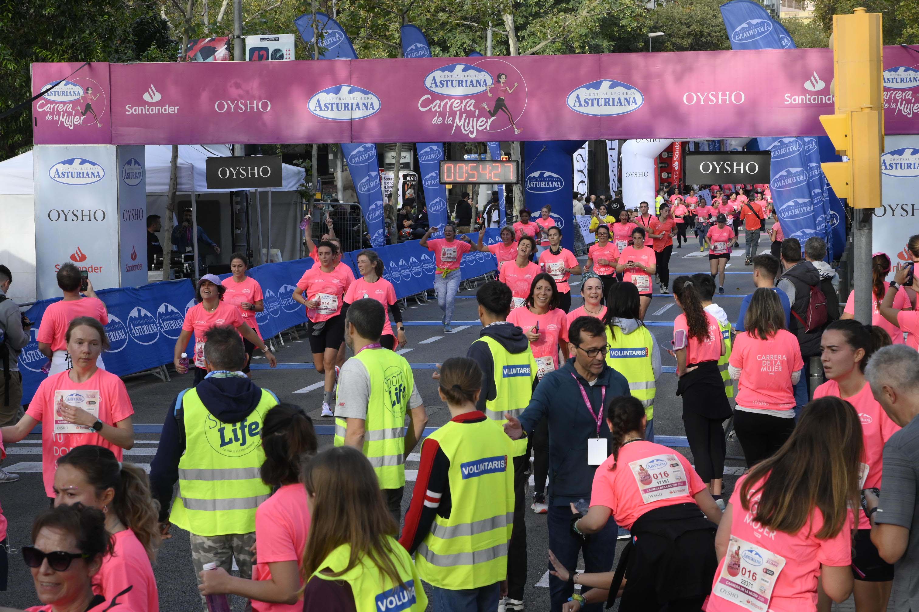 Las mejores fotos de la Carrera de la Mujer de Barcelona 2023. 4710
