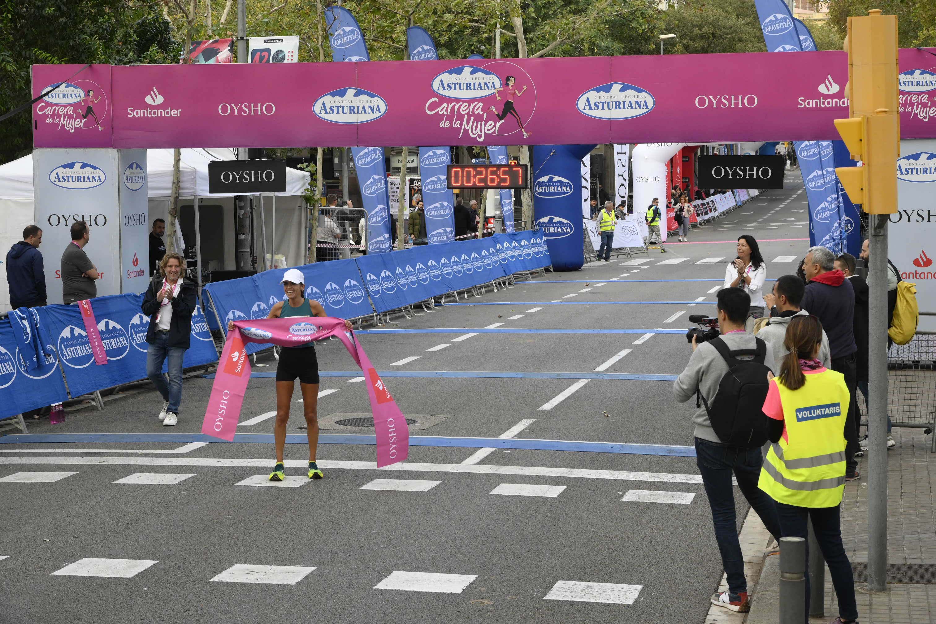 Las mejores fotos de la Carrera de la Mujer de Barcelona 2023. 3918
