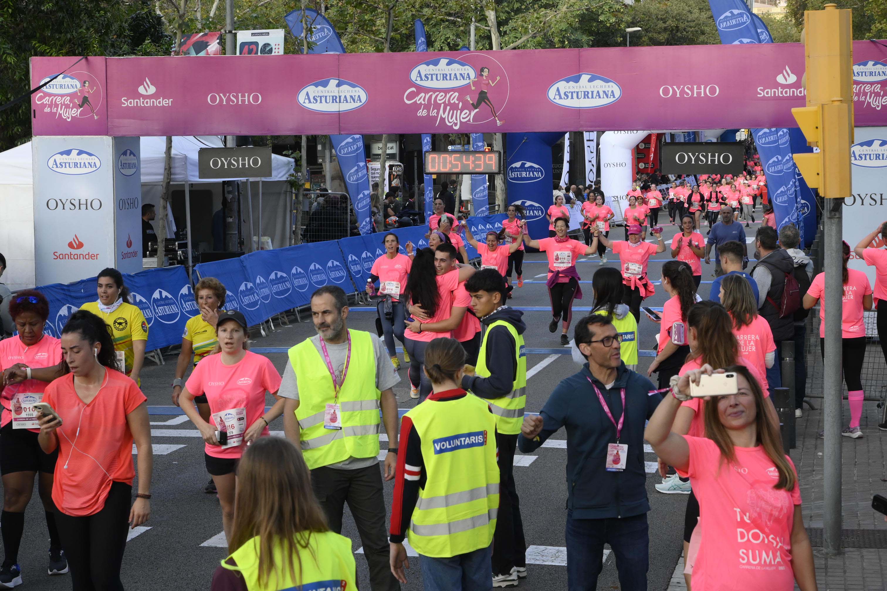 Las mejores fotos de la Carrera de la Mujer de Barcelona 2023. 4716