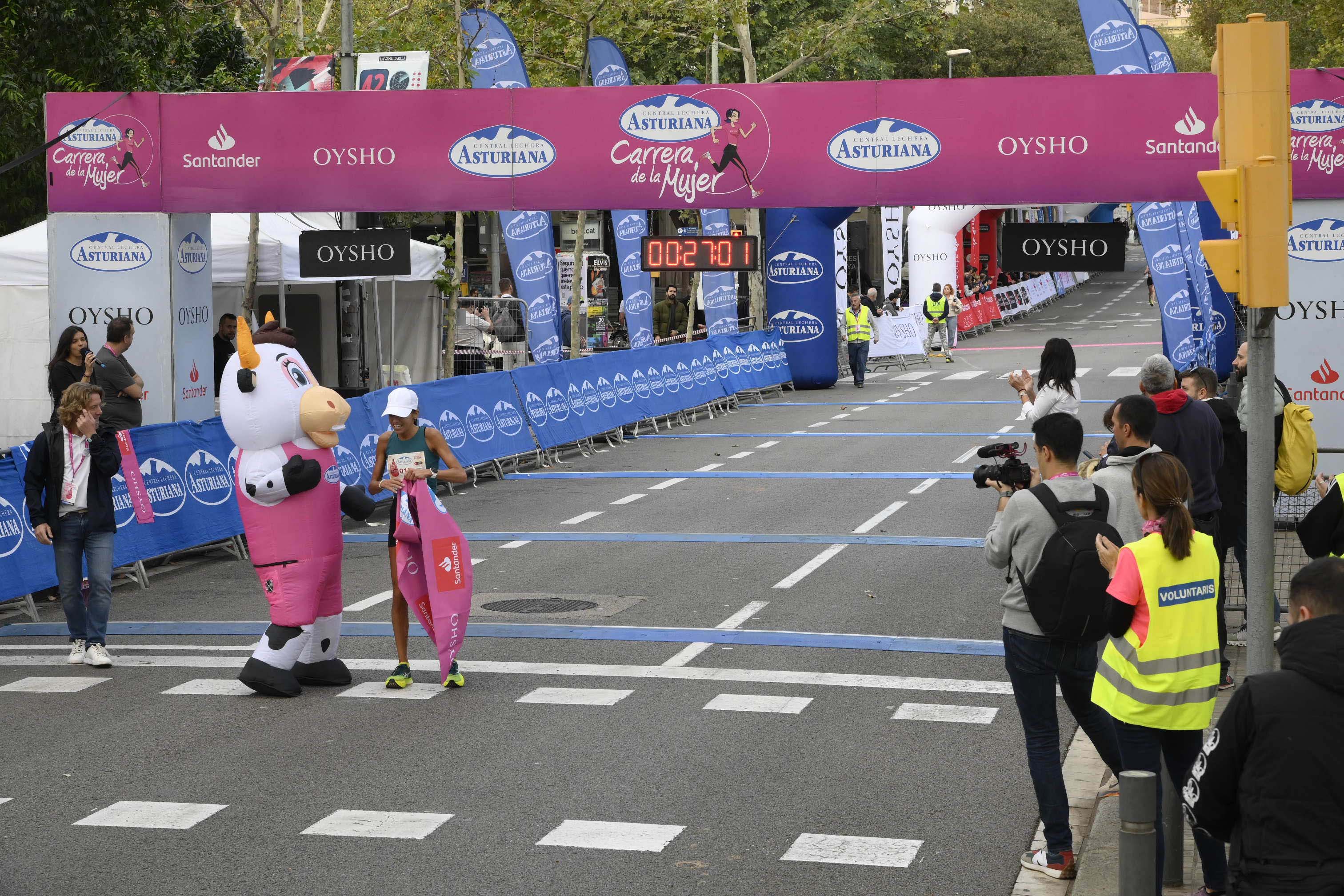 Las mejores fotos de la Carrera de la Mujer de Barcelona 2023. 3920