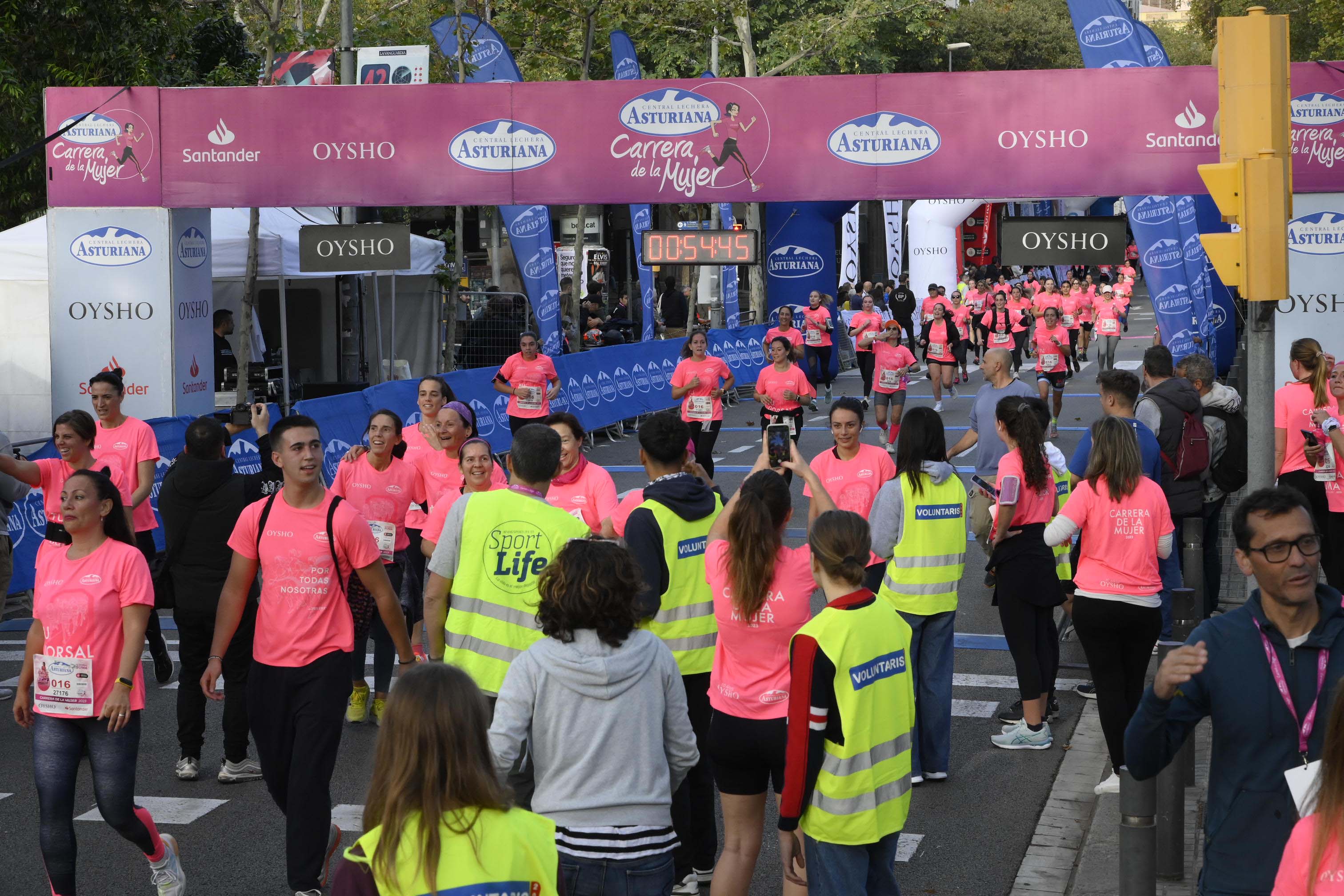 Las mejores fotos de la Carrera de la Mujer de Barcelona 2023. 4719