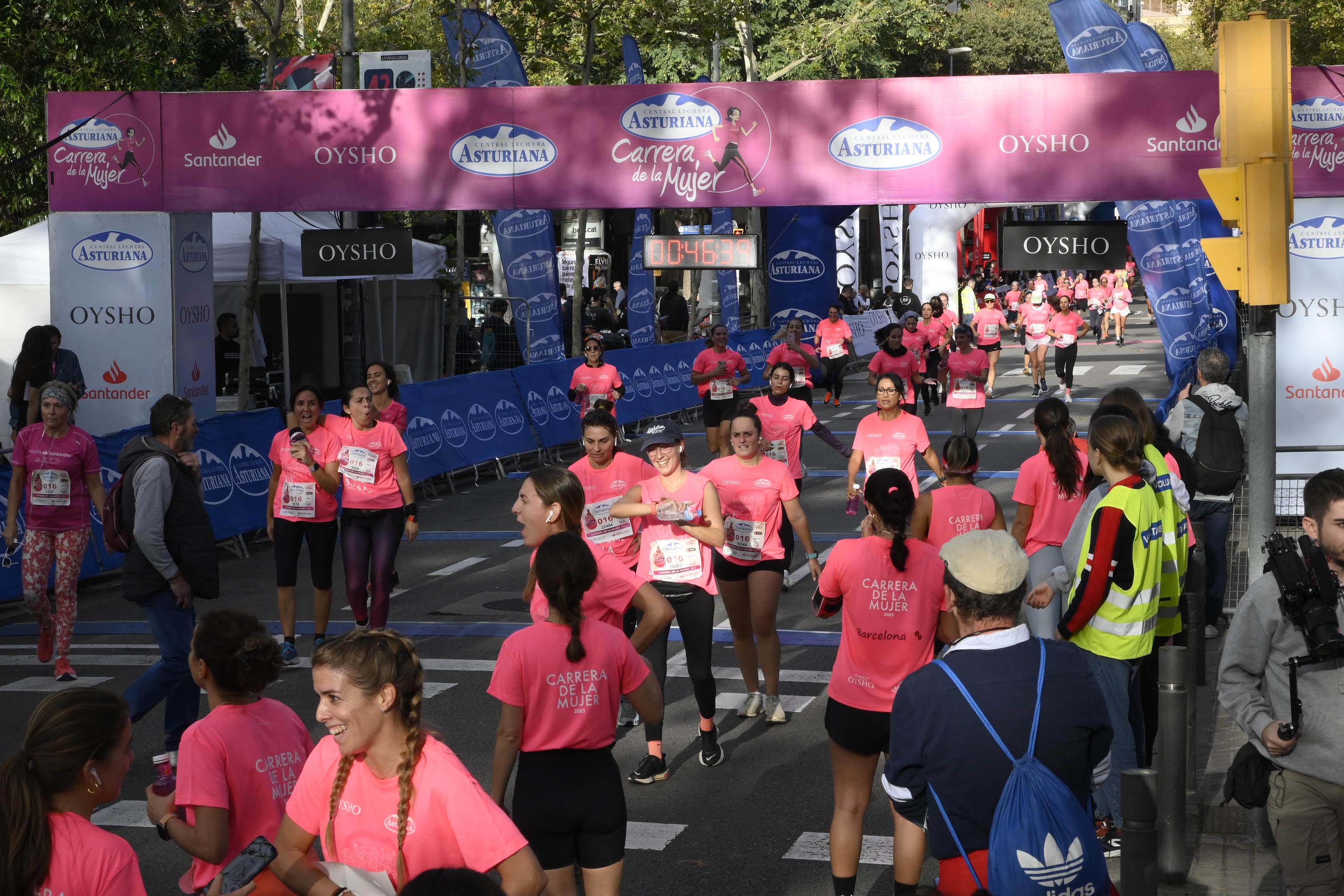 Las mejores fotos de la Carrera de la Mujer de Barcelona 2023. 4476