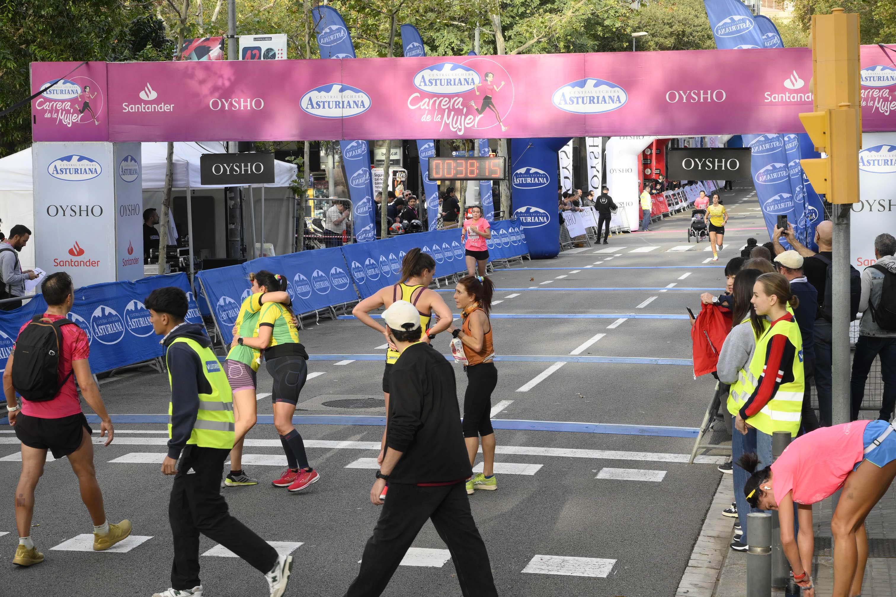 Las mejores fotos de la Carrera de la Mujer de Barcelona 2023. 4229