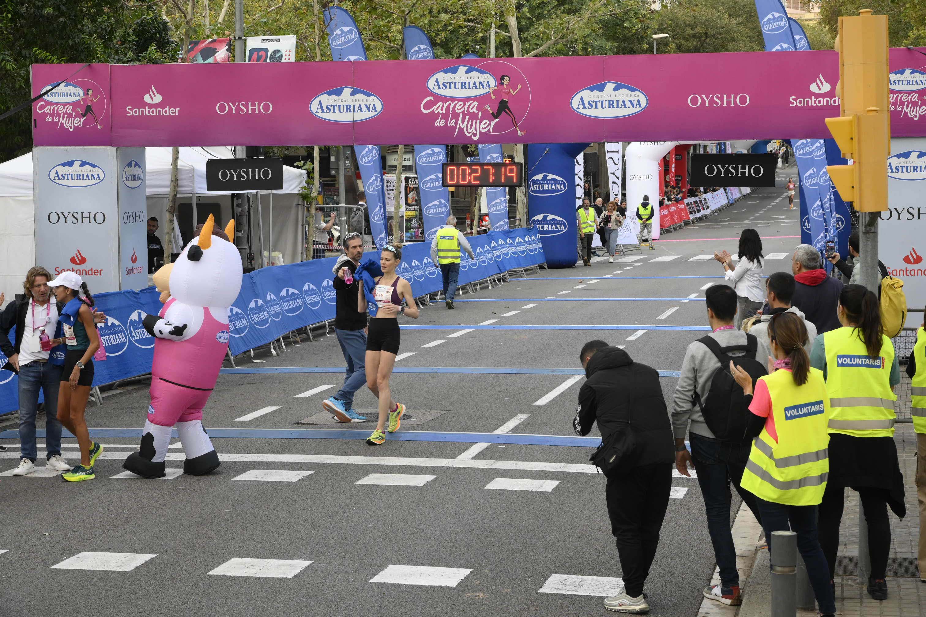 Las mejores fotos de la Carrera de la Mujer de Barcelona 2023. 3923