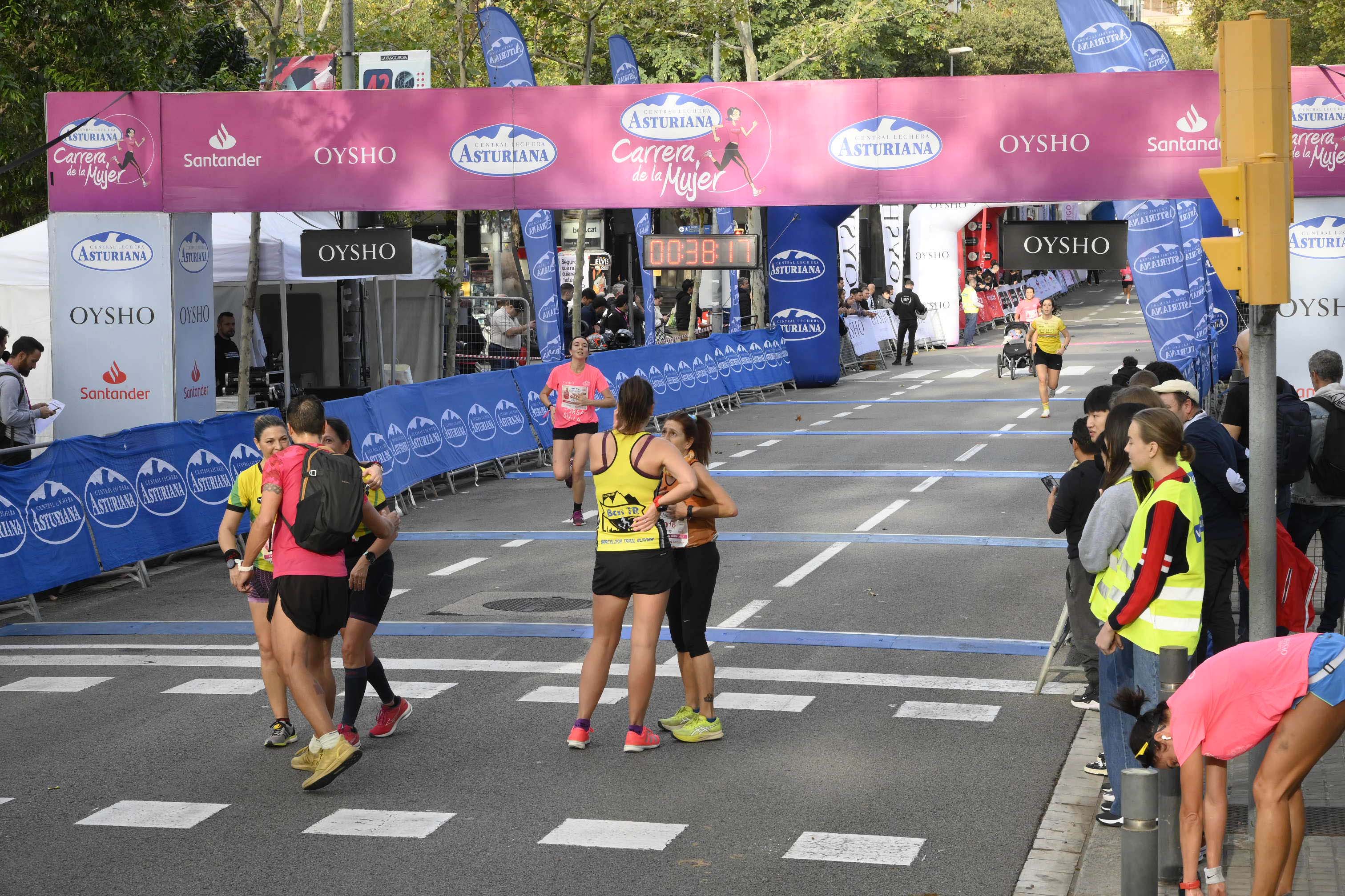 Las mejores fotos de la Carrera de la Mujer de Barcelona 2023. 4230