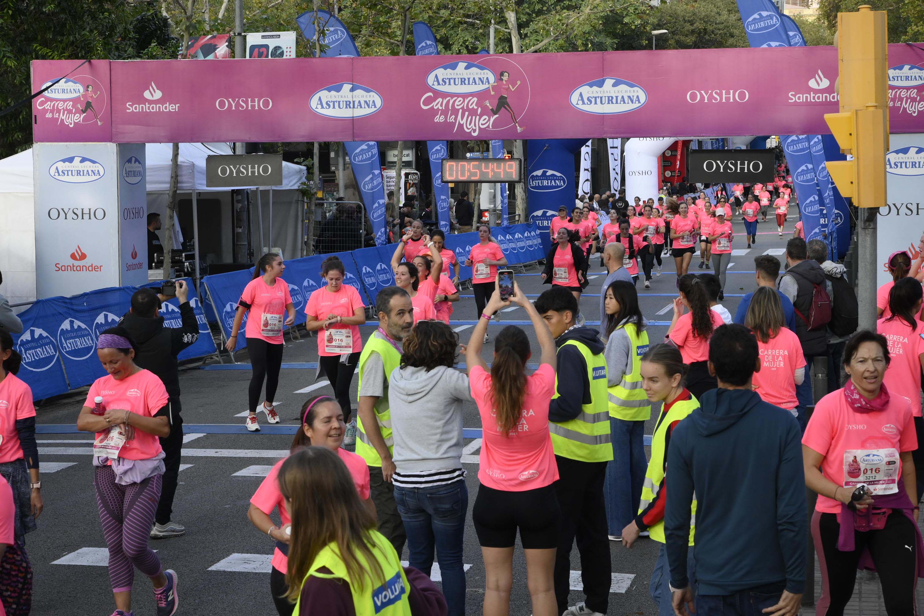 Las mejores fotos de la Carrera de la Mujer de Barcelona 2023. 4721