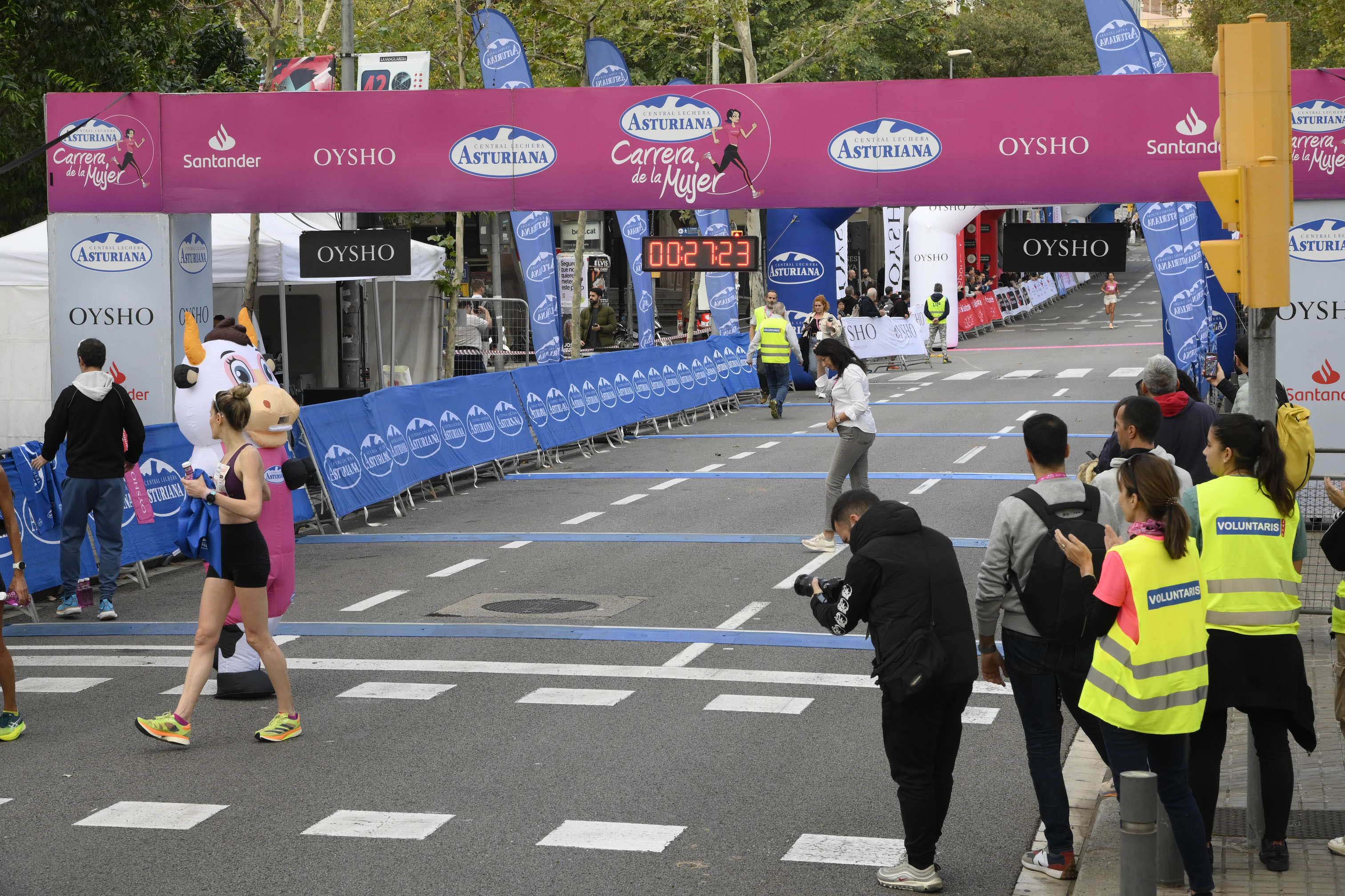 Las mejores fotos de la Carrera de la Mujer de Barcelona 2023. 3925